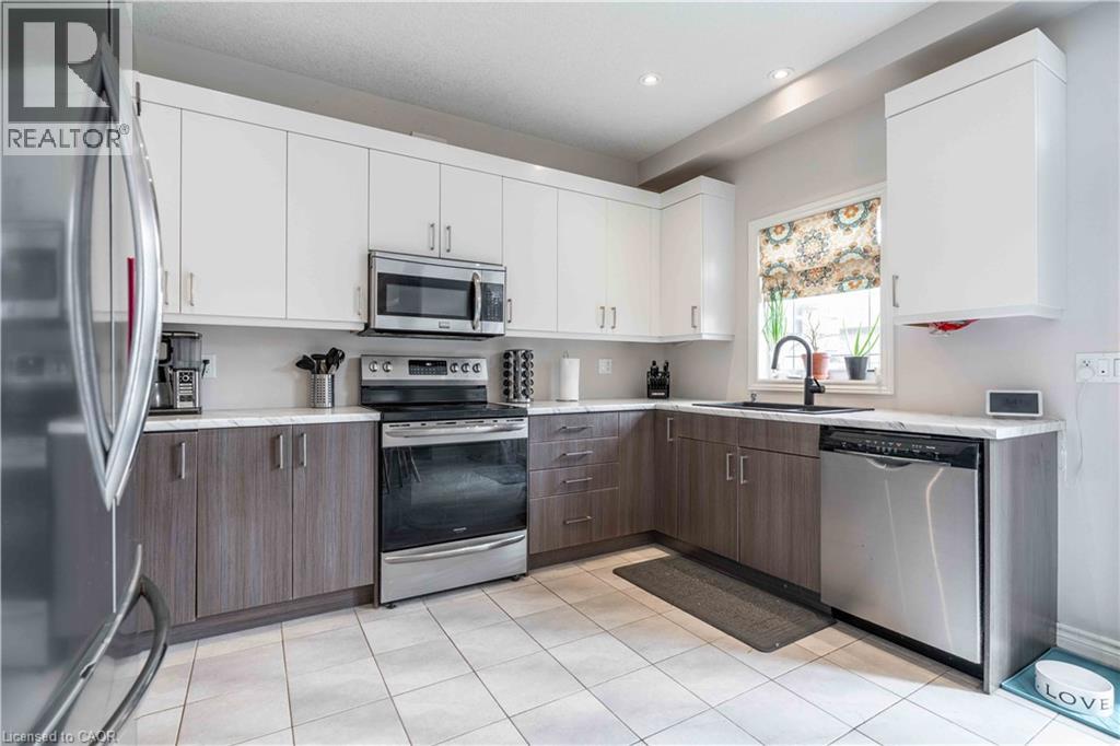 27 Purnell Drive, Hamilton, Ontario  L9C 0C6 - Photo 10 - 40767640