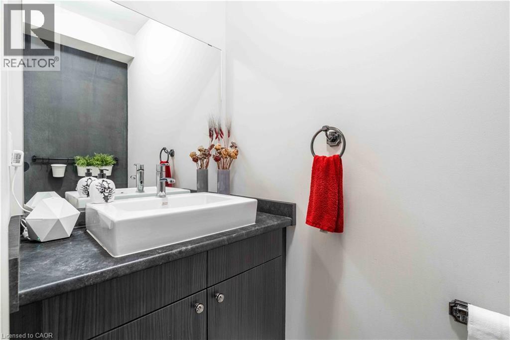 27 Purnell Drive, Hamilton, Ontario  L9C 0C6 - Photo 14 - 40767640