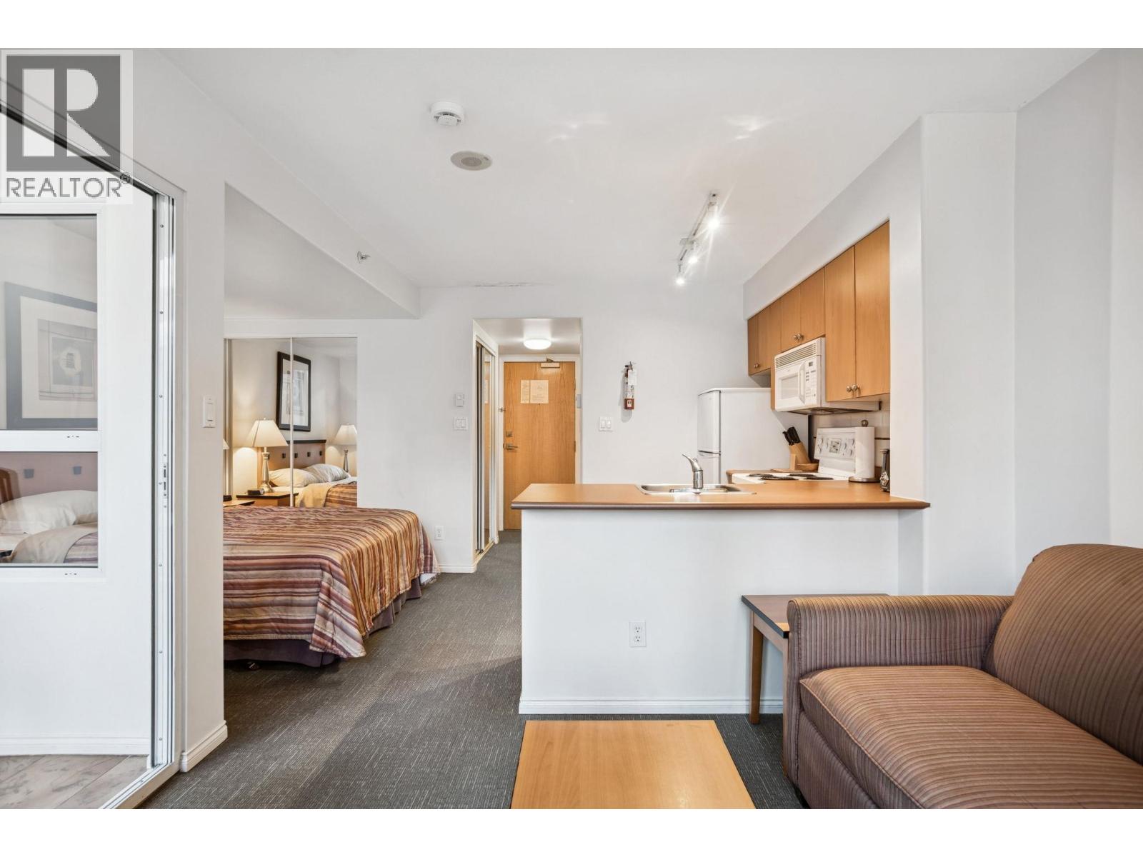 703 910 Beach Avenue, Vancouver, British Columbia  V6Z 2W7 - Photo 8 - R3067163