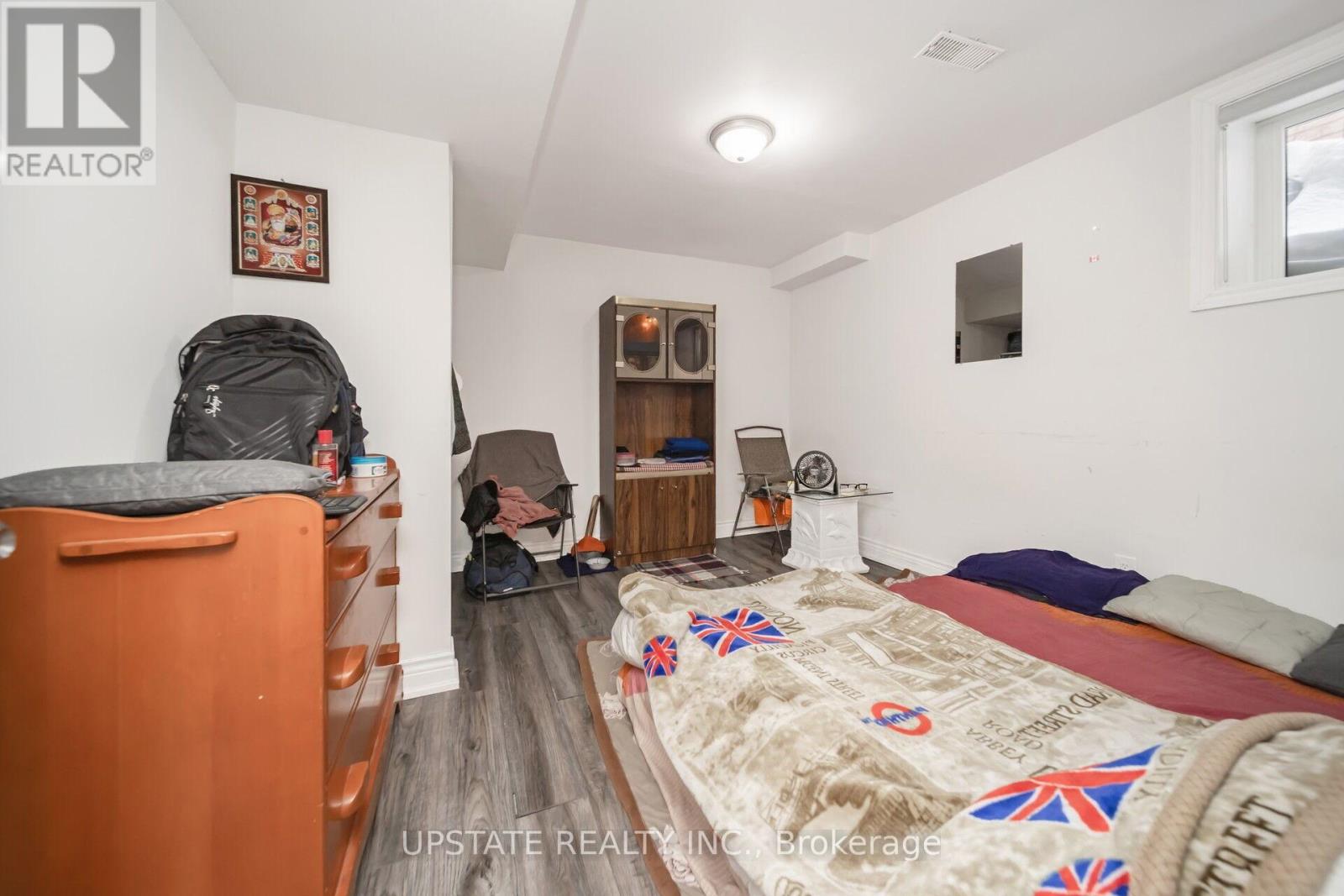 12 Bramfield Street, Brampton, Ontario L7A 2W3 - Photo 32 - W12333574