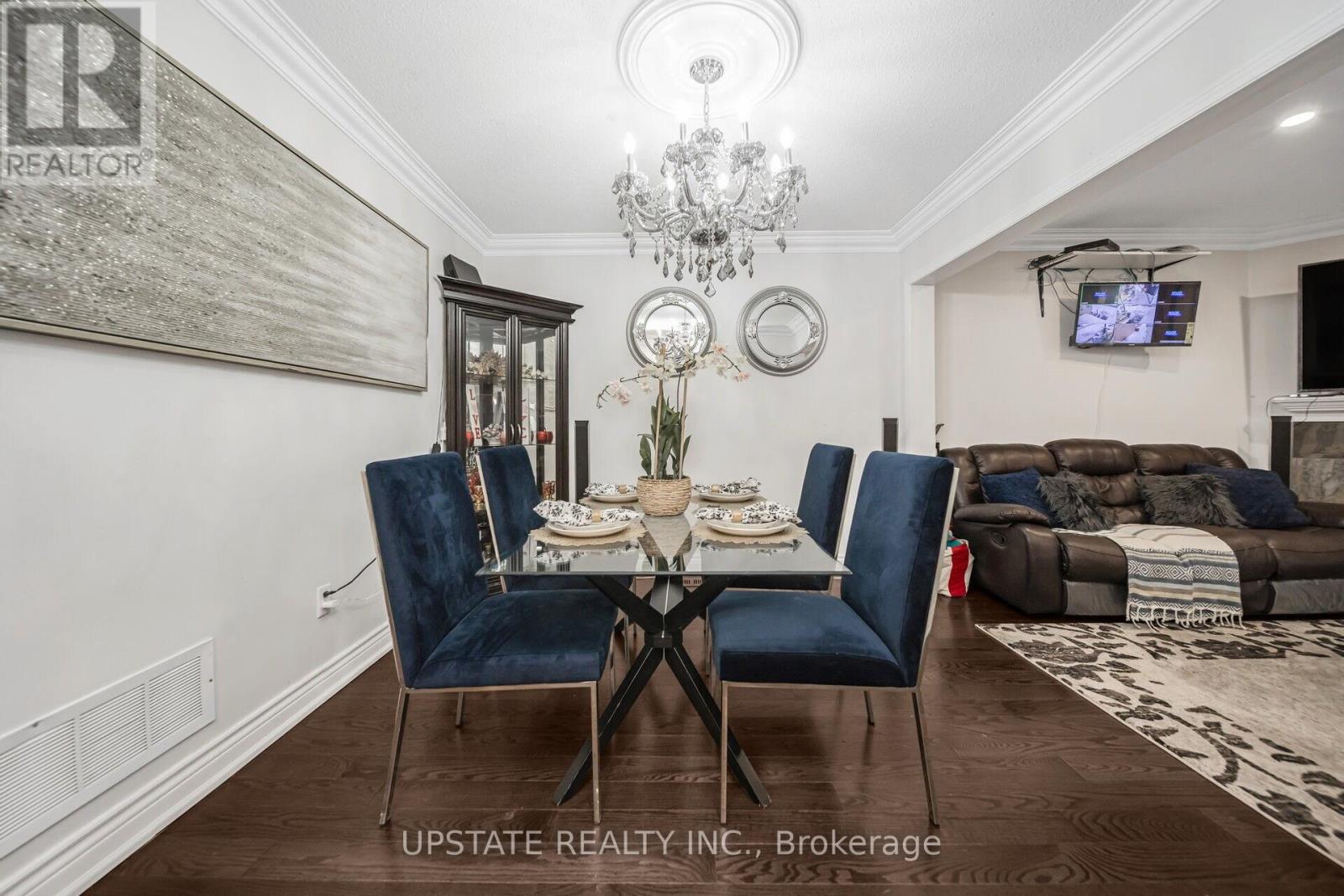 12 Bramfield Street, Brampton, Ontario L7A 2W3 - Photo 11 - W12333574