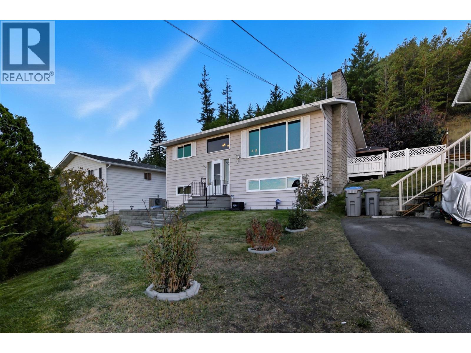 1047 Lamar Place, Kamloops, British Columbia  V2C 5V2 - Photo 3 - 10365259