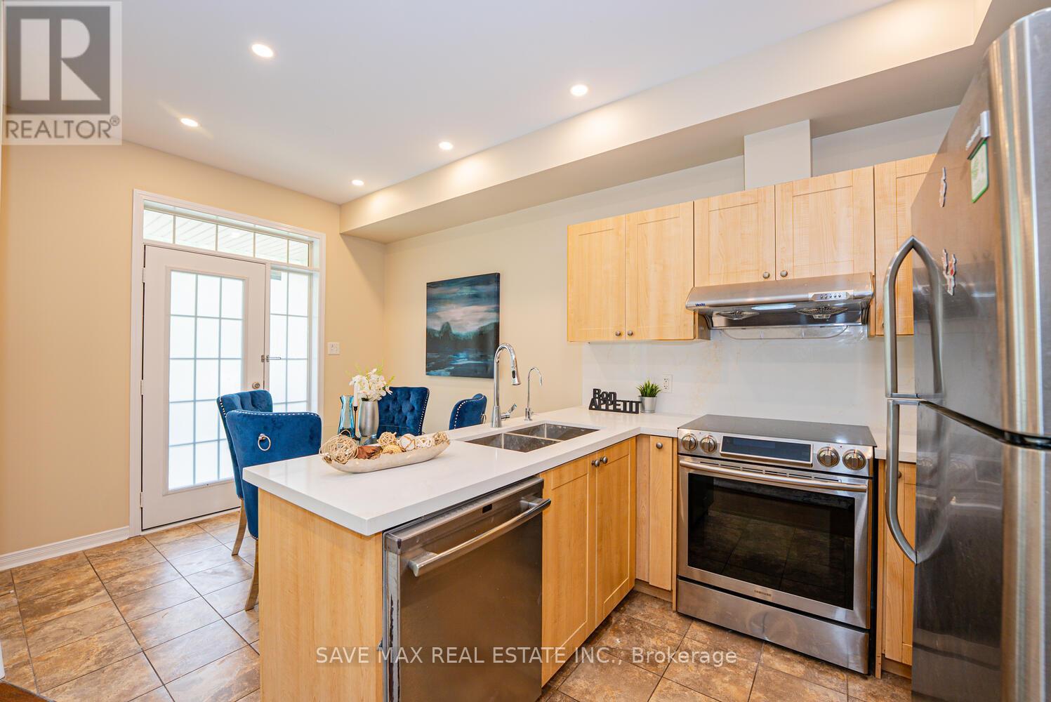 43 - 21 Diana Avenue, Brantford, Ontario  N3T 0G7 - Photo 11 - X12541964