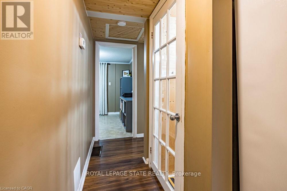 6 Begue Street, Hamilton, Ontario  L9H 2N2 - Photo 15 - X12541986