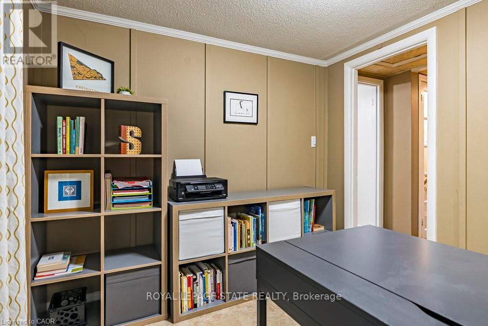 6 Begue Street, Hamilton, Ontario  L9H 2N2 - Photo 23 - X12541986