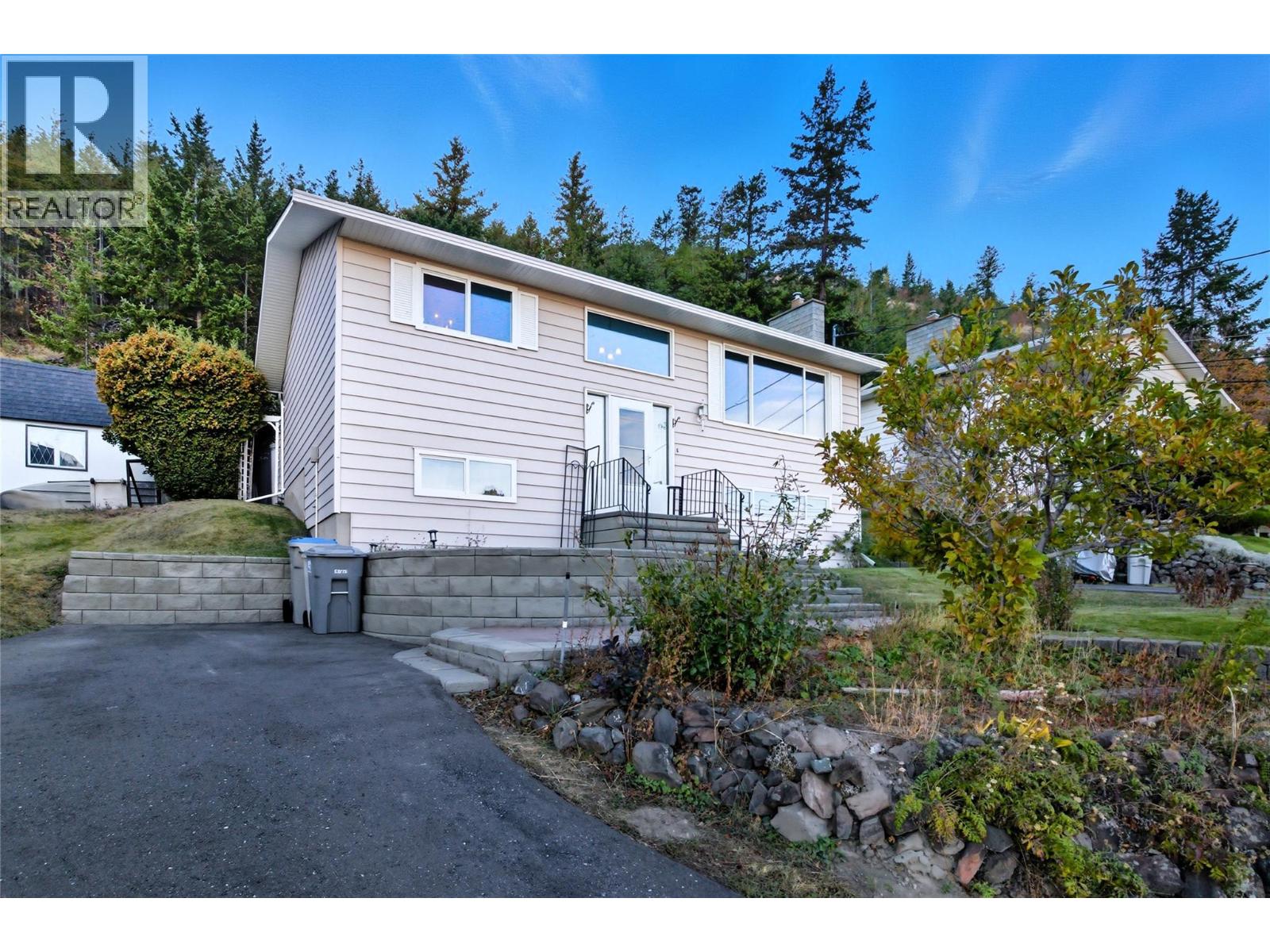 1047 Lamar Place, Kamloops, British Columbia  V2C 5V2 - Photo 2 - 10365259