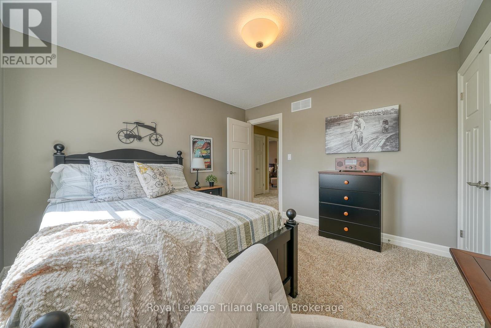 1142 Caen Avenue, Woodstock, Ontario N4T 0G3 - Photo 31 - X12532960