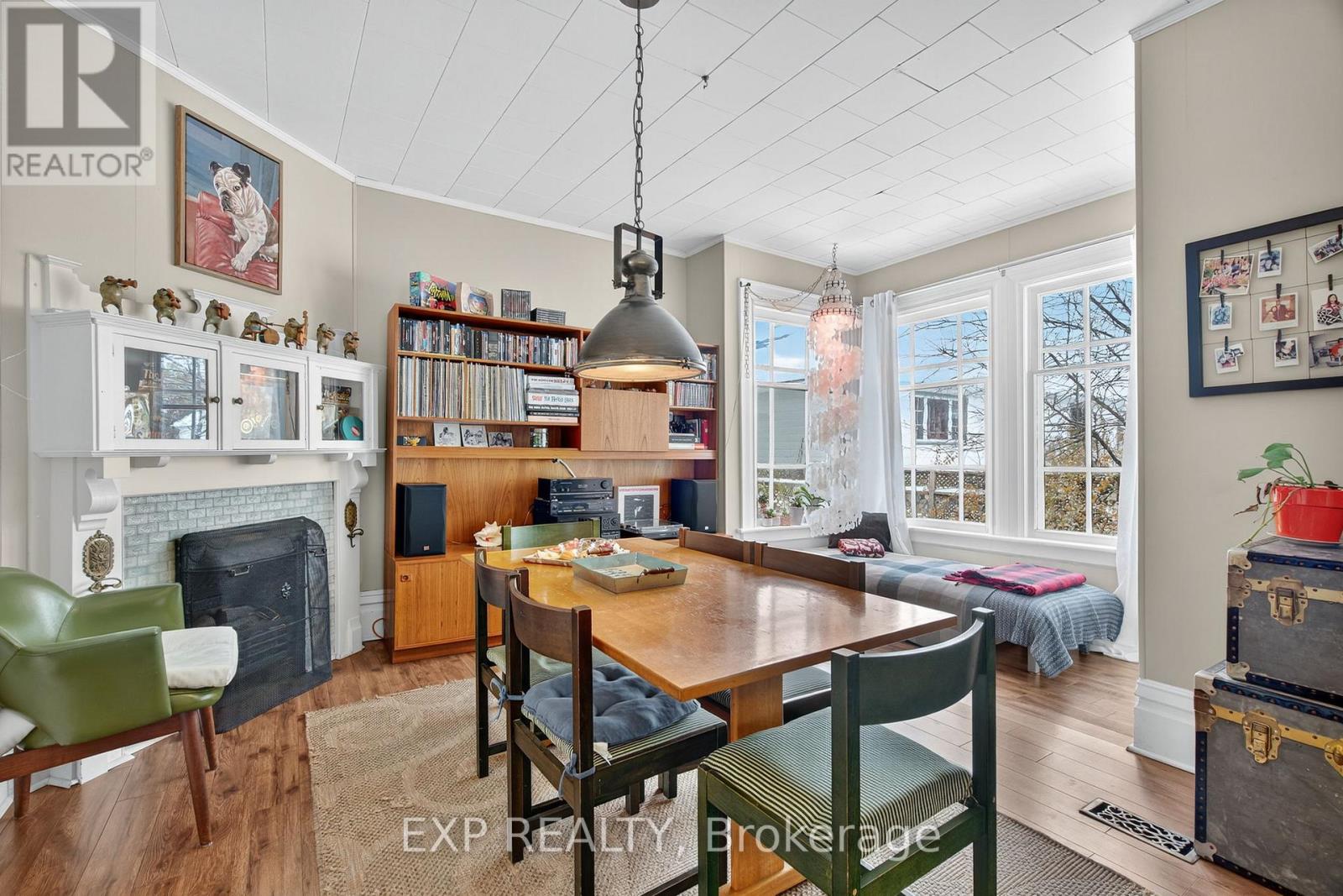 372 Main Street, Prince Edward County, Ontario K0K 3L0 - Photo 12 - X12538820