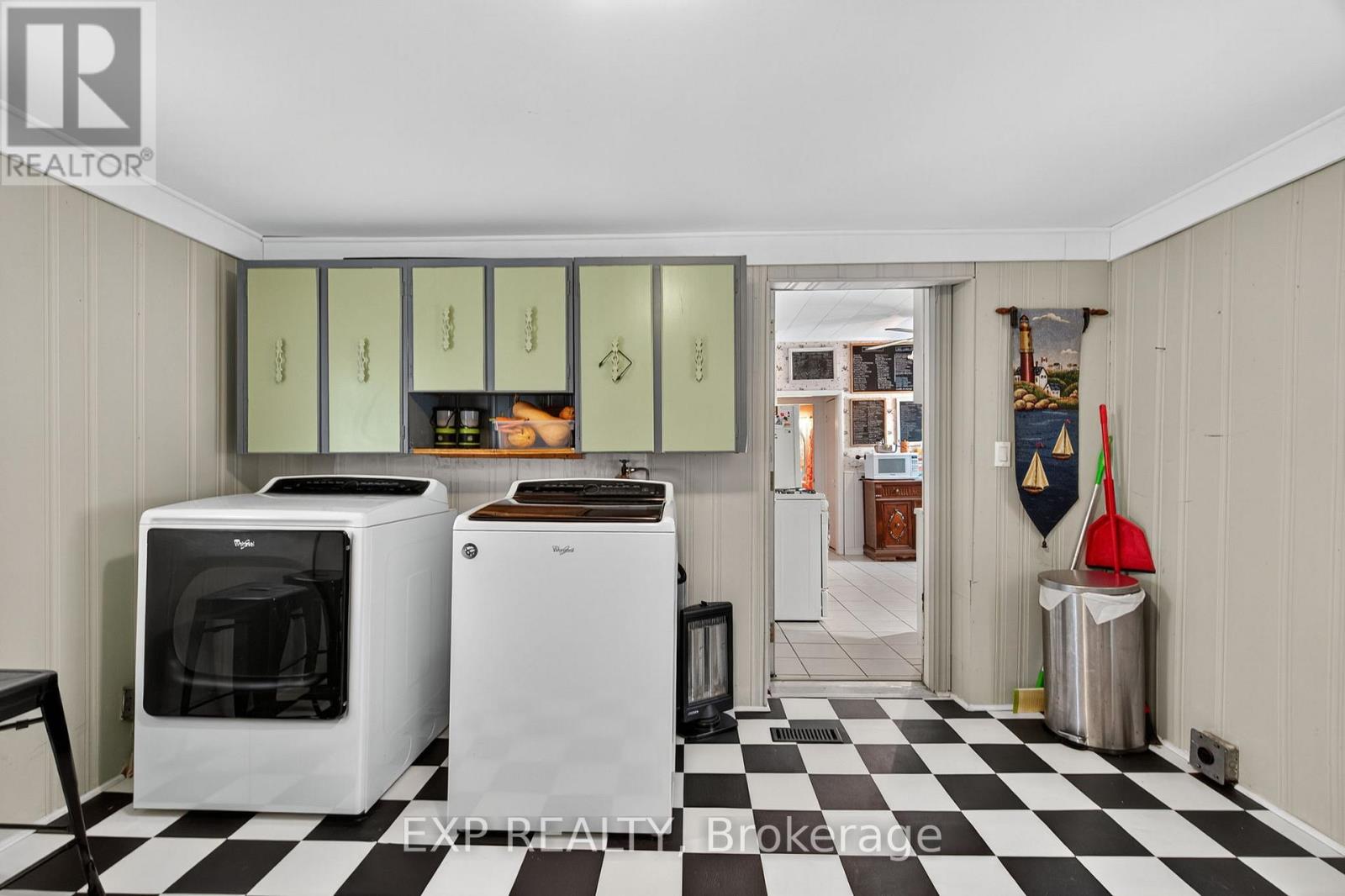 372 Main Street, Prince Edward County, Ontario K0K 3L0 - Photo 20 - X12538820