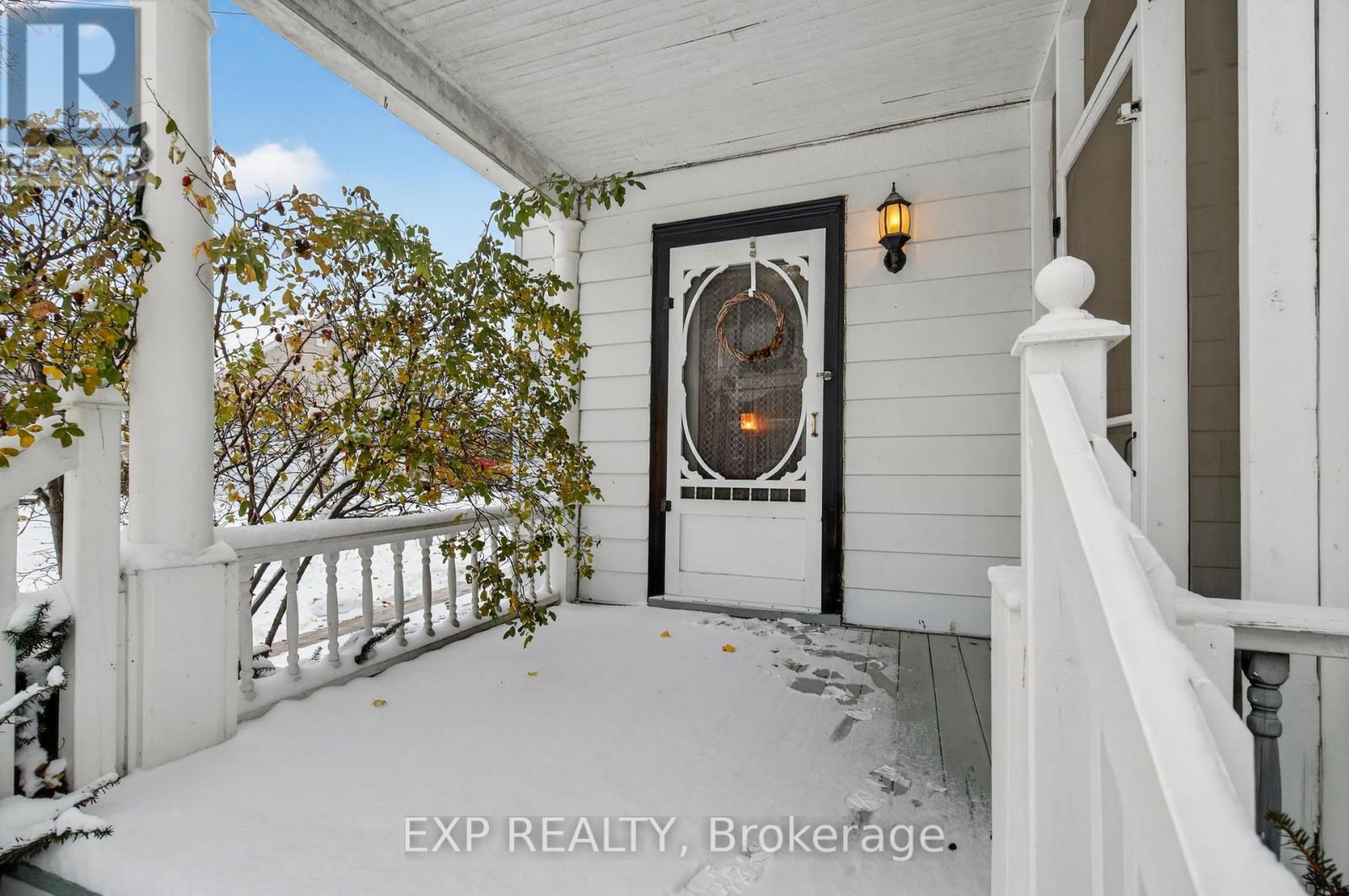 372 Main Street, Prince Edward County, Ontario K0K 3L0 - Photo 4 - X12538820