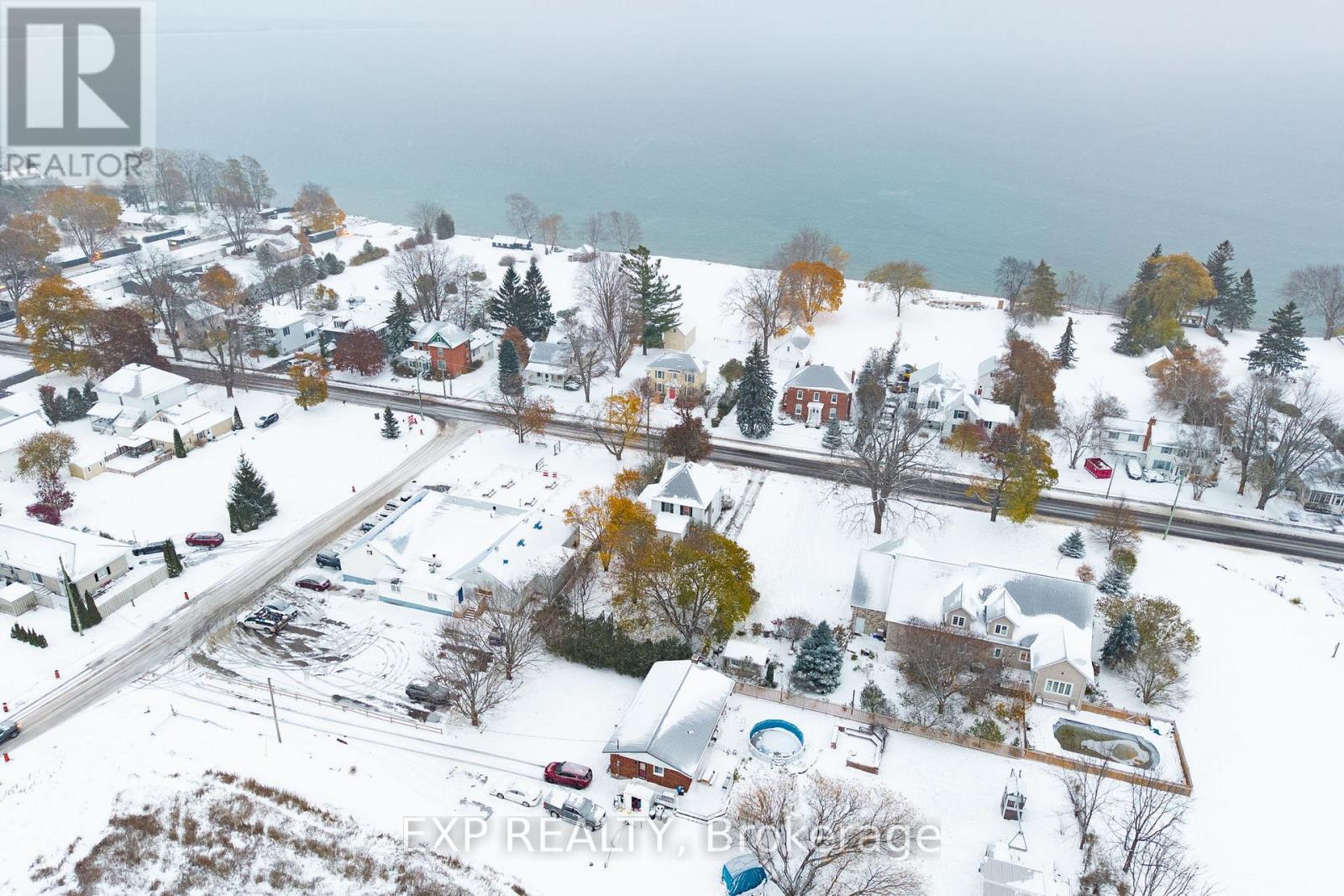 372 Main Street, Prince Edward County, Ontario K0K 3L0 - Photo 3 - X12538820