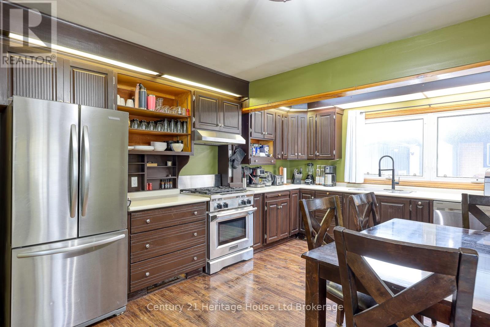 1037 Warwick Street, Woodstock, Ontario N4S 4S3 - Photo 11 - X12542248