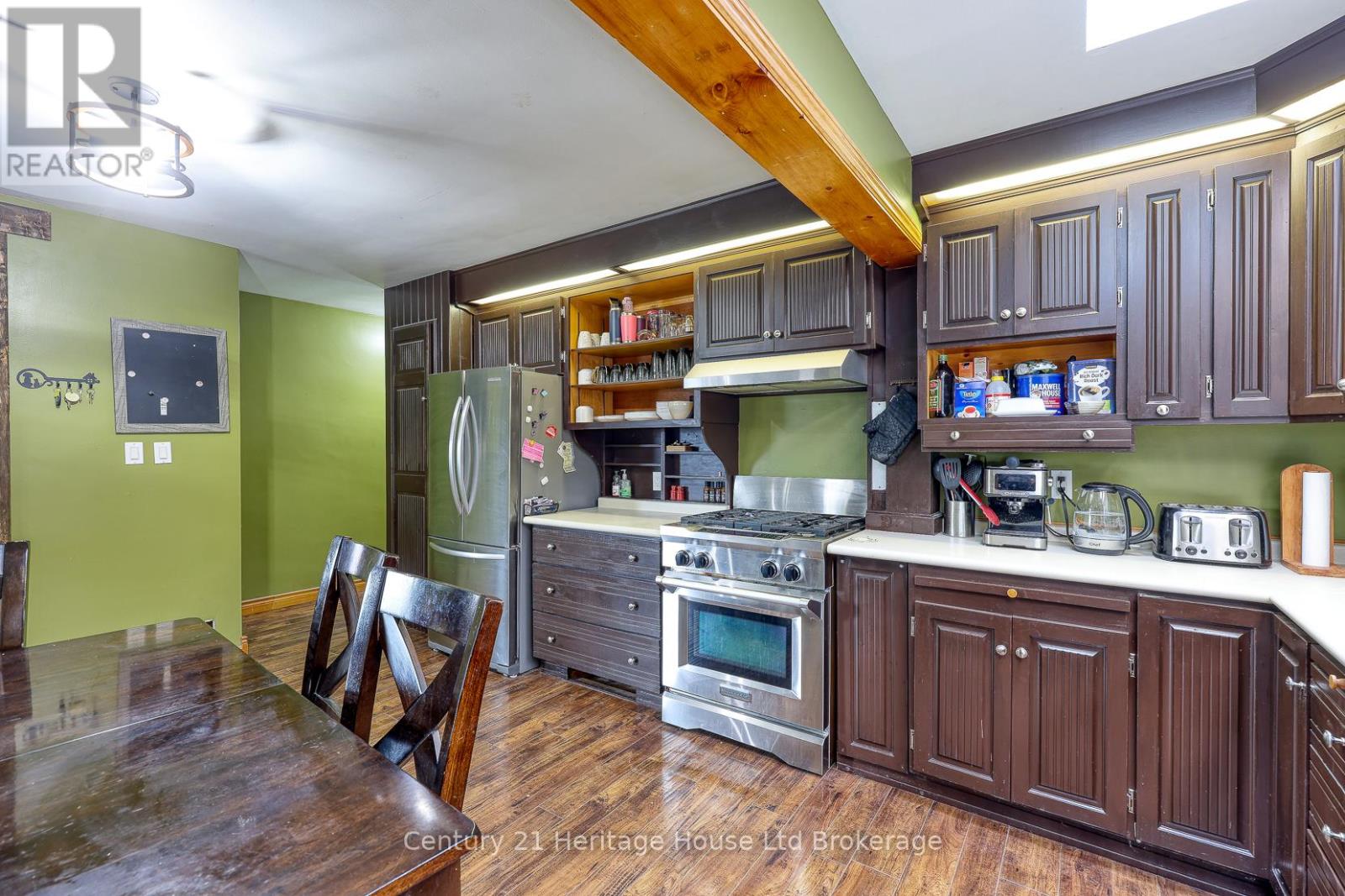 1037 Warwick Street, Woodstock, Ontario N4S 4S3 - Photo 13 - X12542248