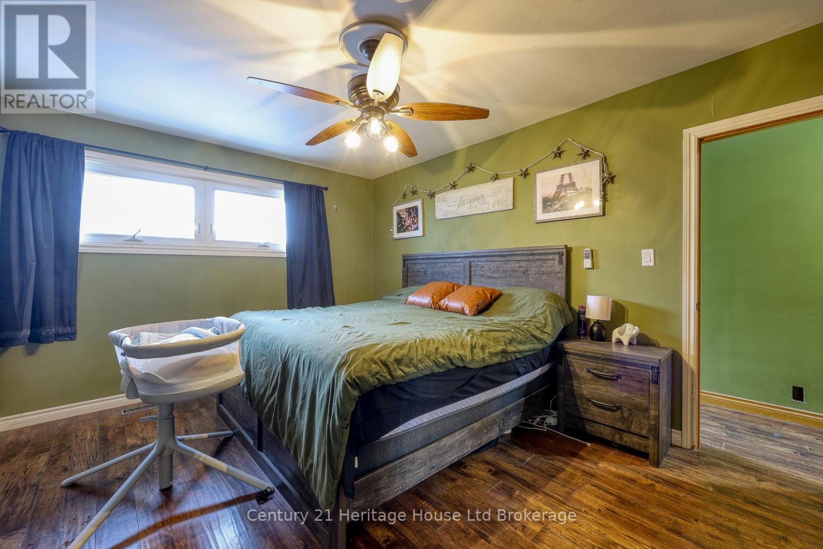 1037 Warwick Street, Woodstock, Ontario N4S 4S3 - Photo 17 - X12542248