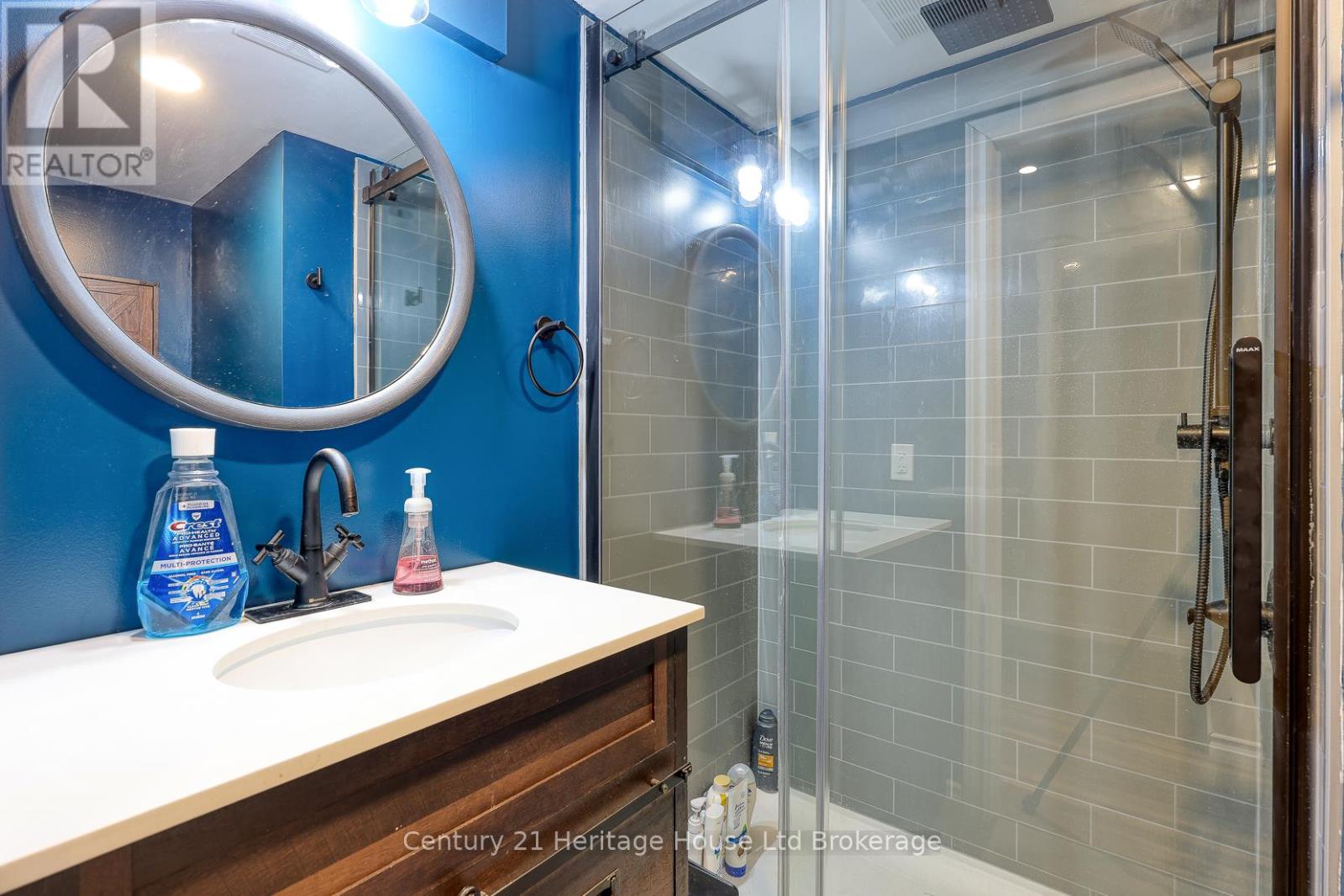 1037 Warwick Street, Woodstock, Ontario N4S 4S3 - Photo 23 - X12542248