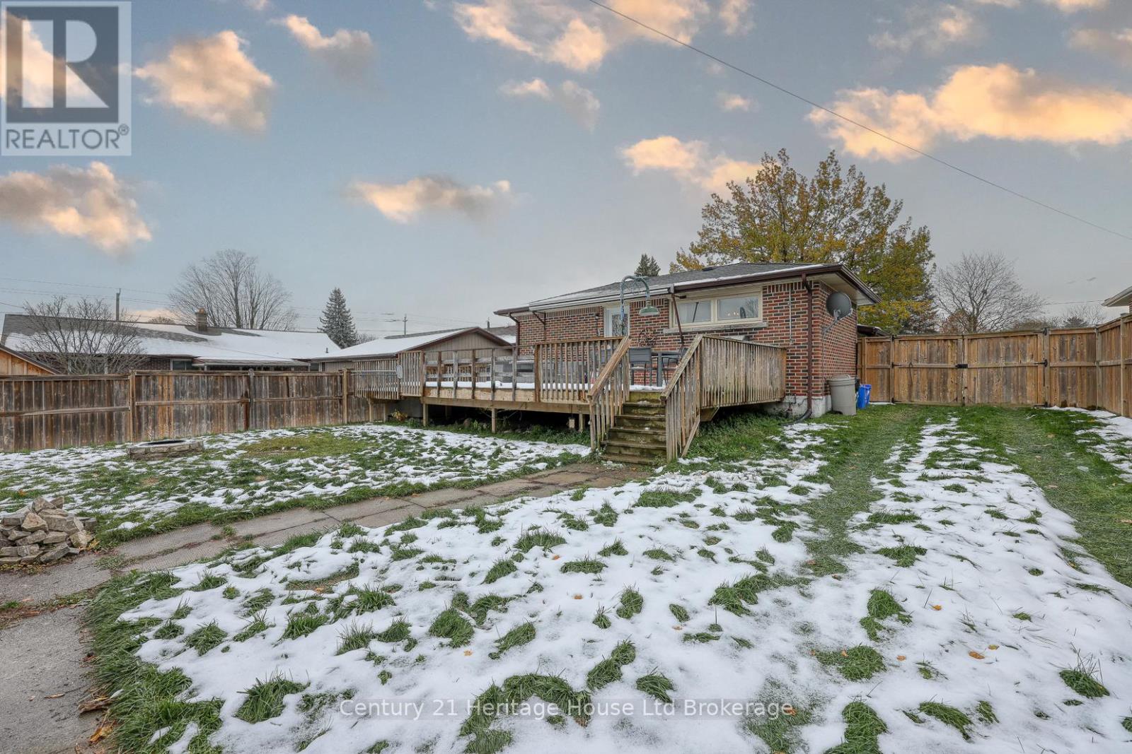 1037 Warwick Street, Woodstock, Ontario N4S 4S3 - Photo 34 - X12542248