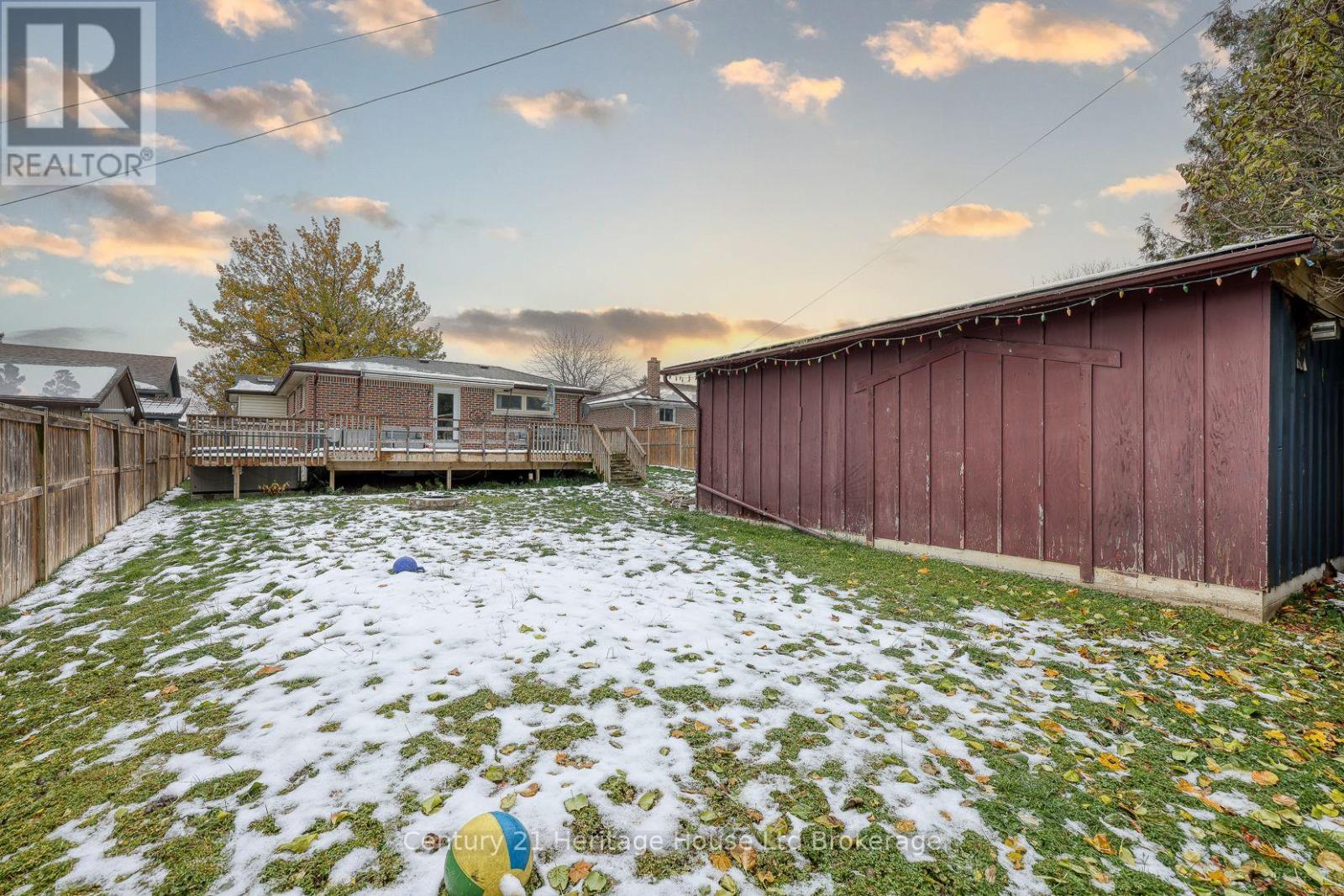 1037 Warwick Street, Woodstock, Ontario N4S 4S3 - Photo 38 - X12542248