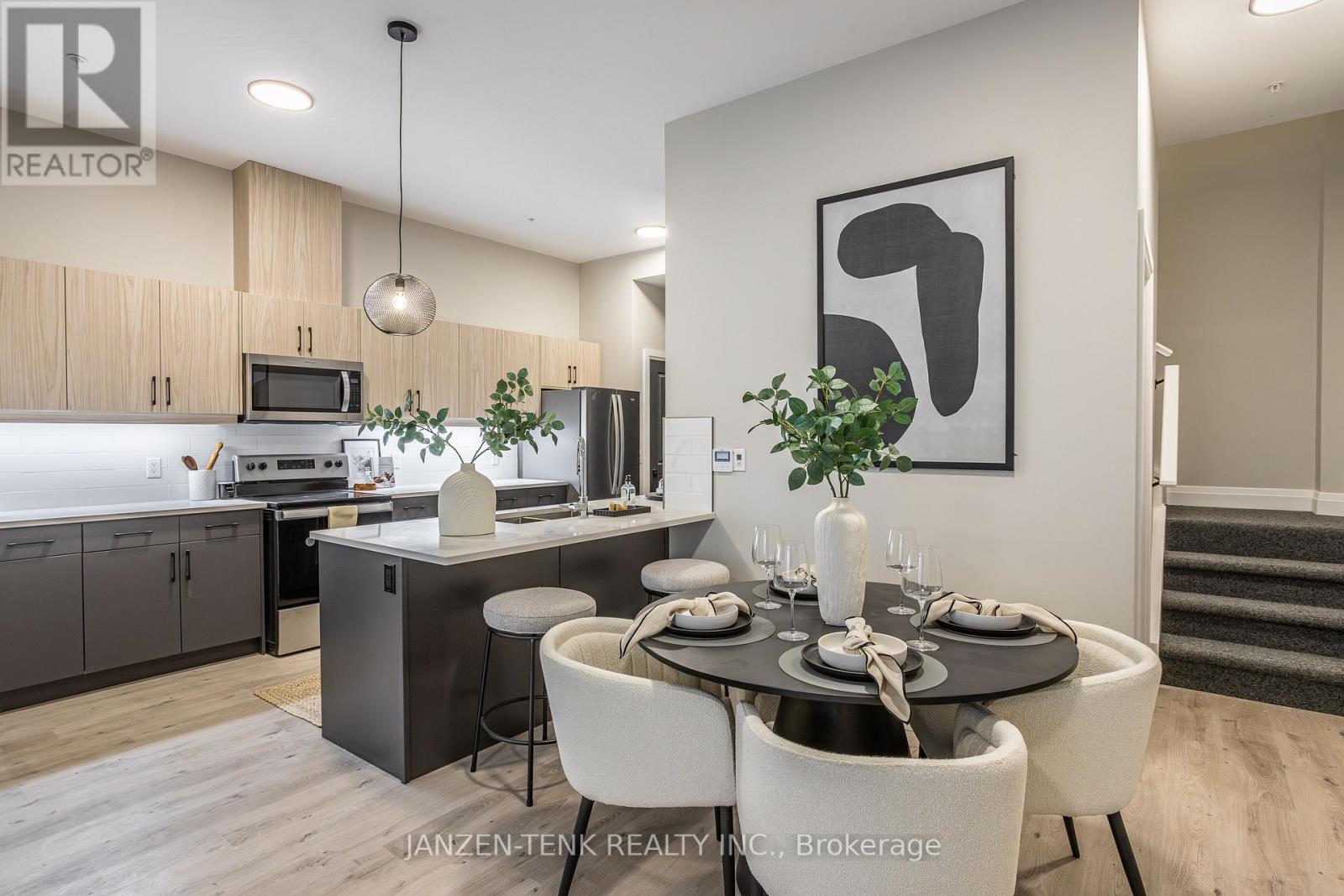 104 - 1150 Fanshawe Park Road E, London North, Ontario  N5X 3Z8 - Photo 3 - X12279786