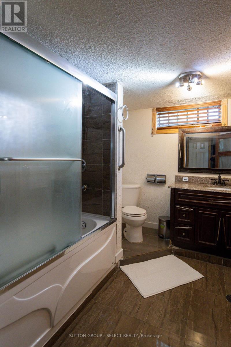 1192 Jalna Boulevard, London South, Ontario  N6E 2A9 - Photo 21 - X12364822