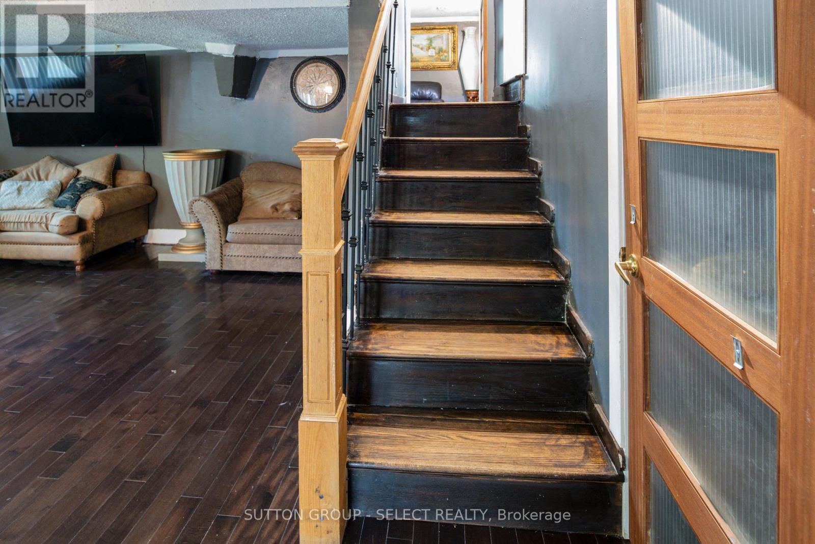 1192 Jalna Boulevard, London South, Ontario  N6E 2A9 - Photo 10 - X12364822