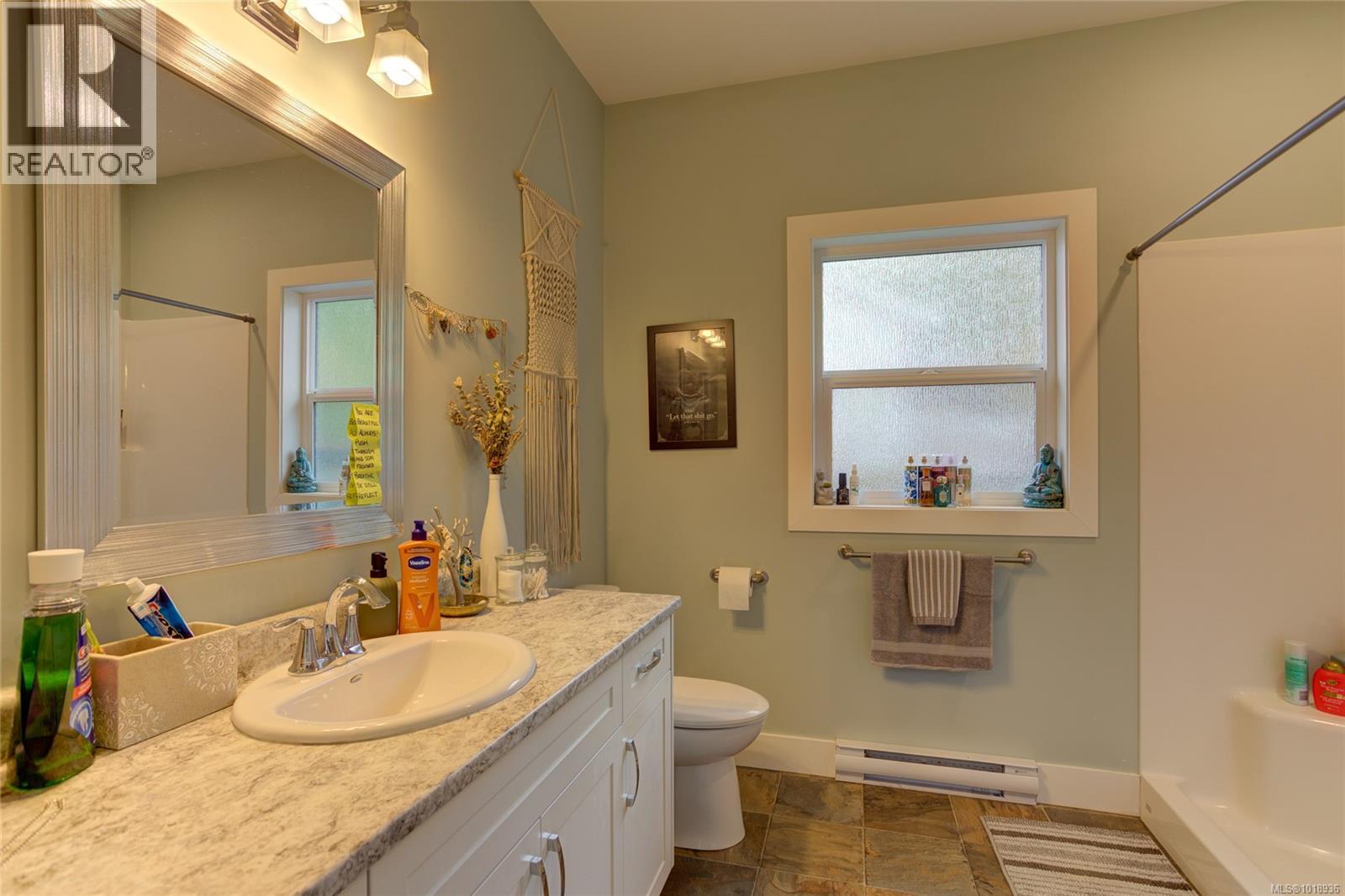 501 Mountain View Dr, Lake Cowichan, British Columbia V0R 2G1 - Photo 25 - 1018936