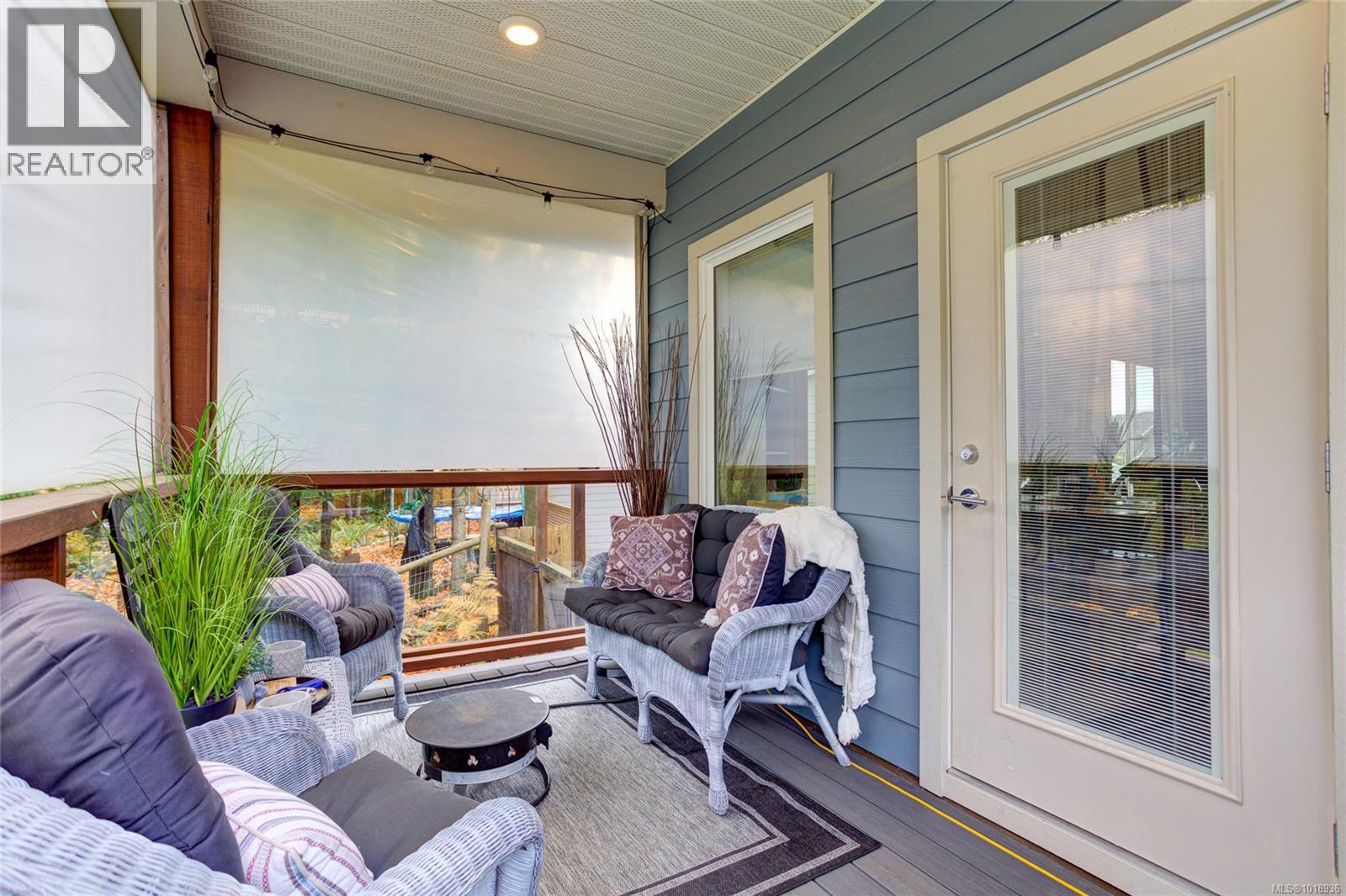 501 Mountain View Dr, Lake Cowichan, British Columbia V0R 2G1 - Photo 11 - 1018936