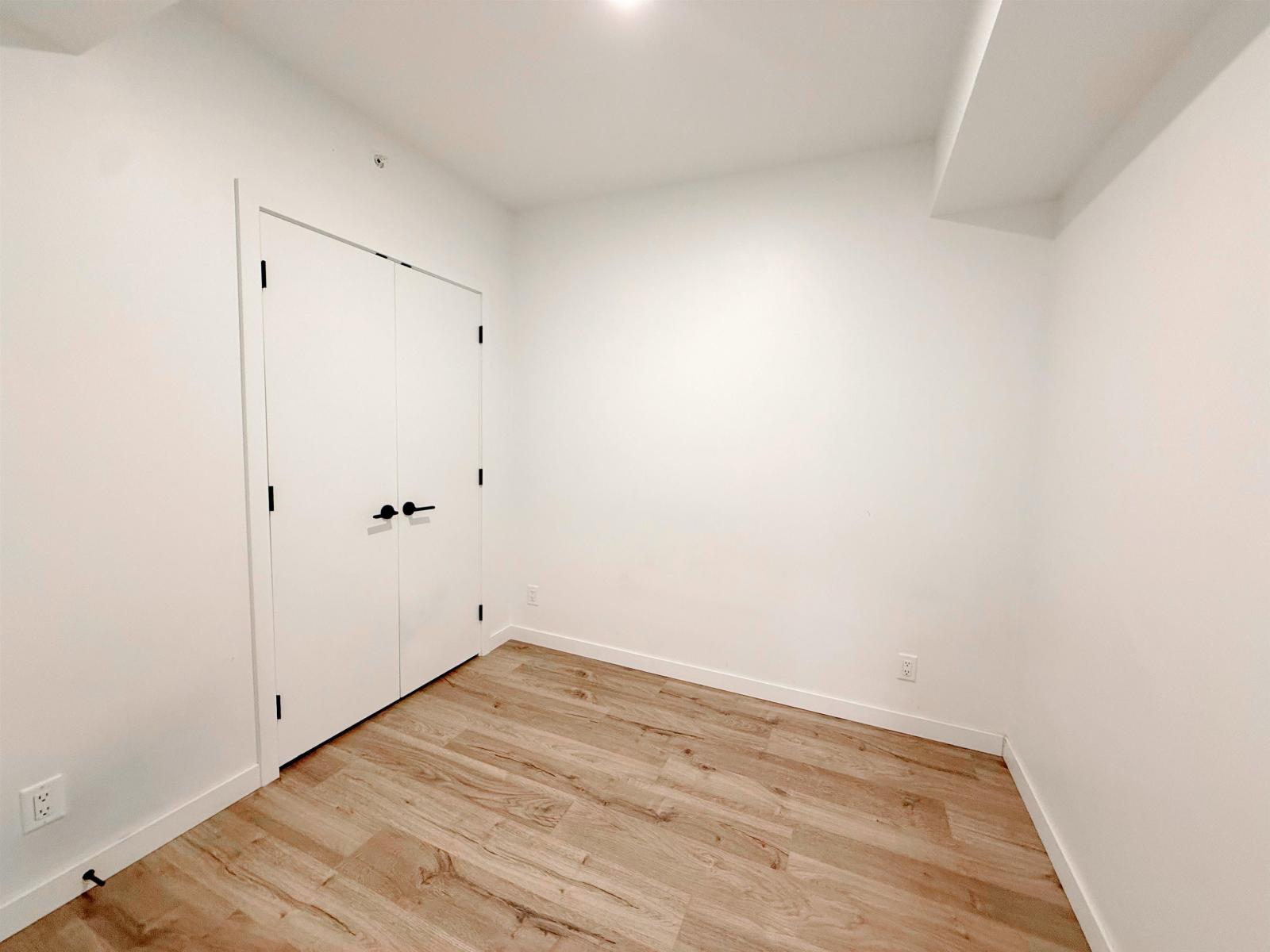 2001 10448 University Drive, Surrey, British Columbia  V3T 0S7 - Photo 11 - R3067144