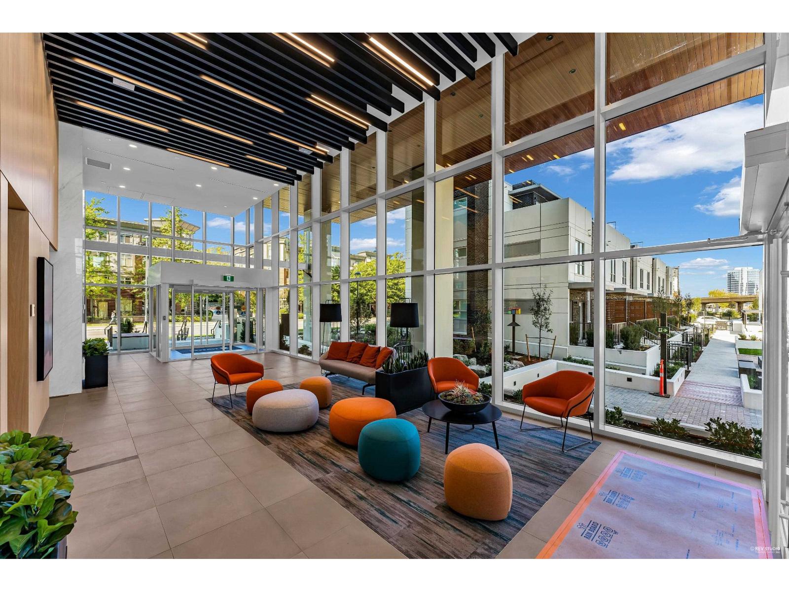 2001 10448 University Drive, Surrey, British Columbia  V3T 0S7 - Photo 3 - R3067144