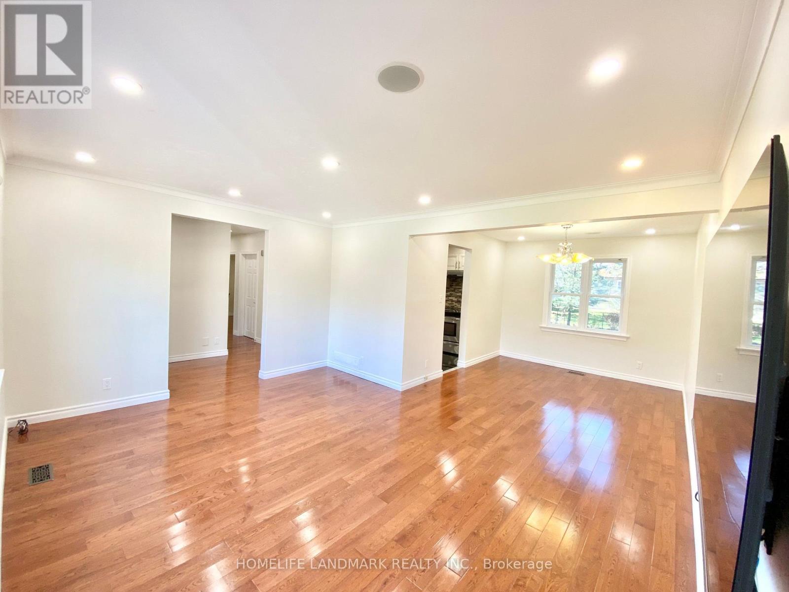 Main - 70 Shilton Road, Toronto, Ontario  M1S 2J7 - Photo 2 - E12535612