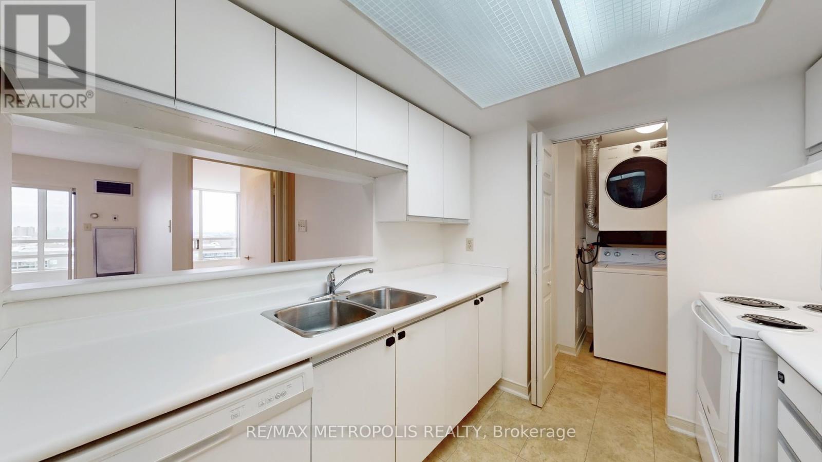 1709 - 75 King Street E, Mississauga, Ontario L5A 4G5 - Photo 15 - W12453039