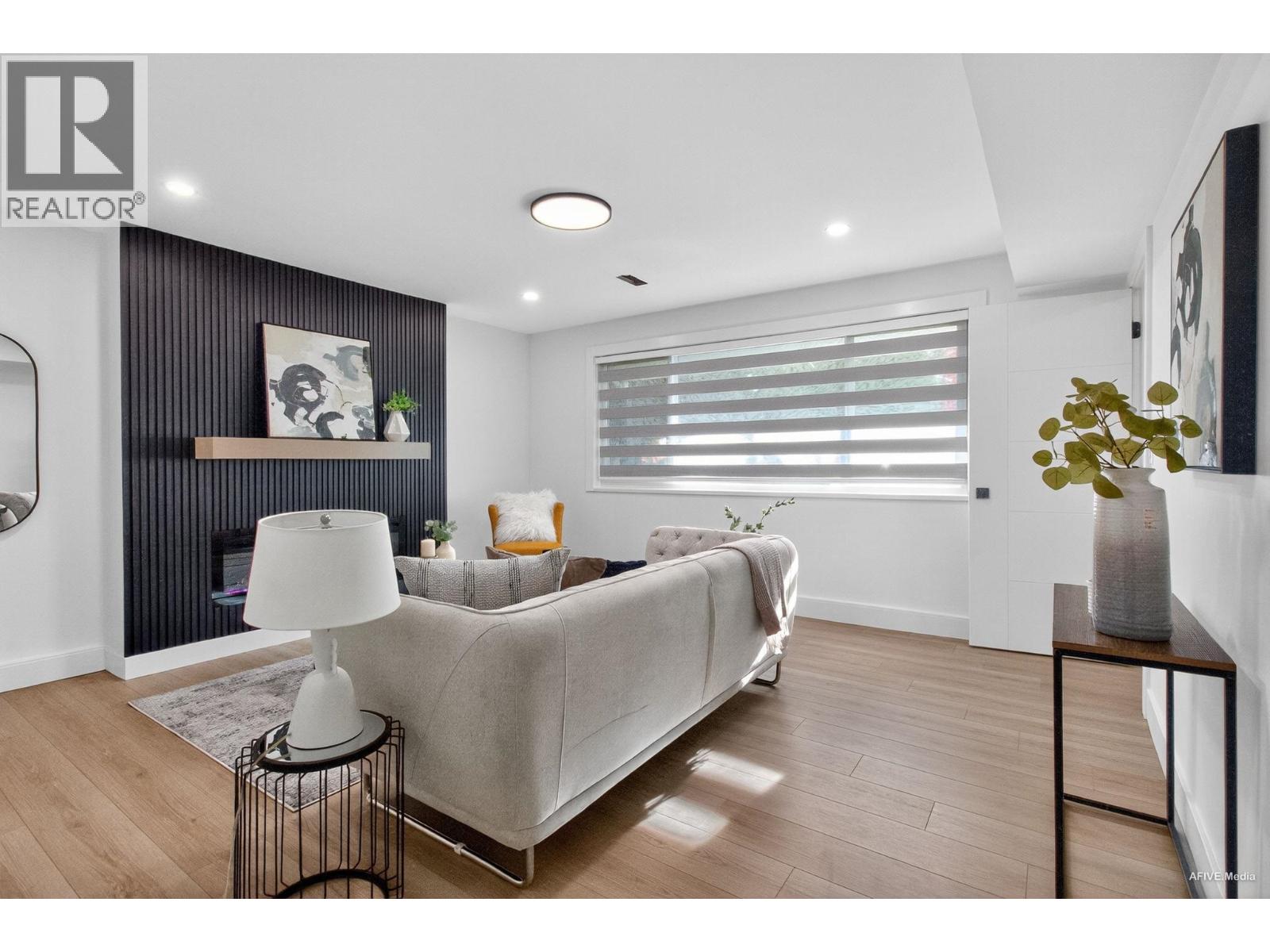 9831 Glenthorne Drive, Richmond, British Columbia  V7A 1Y3 - Photo 1 - R3066138