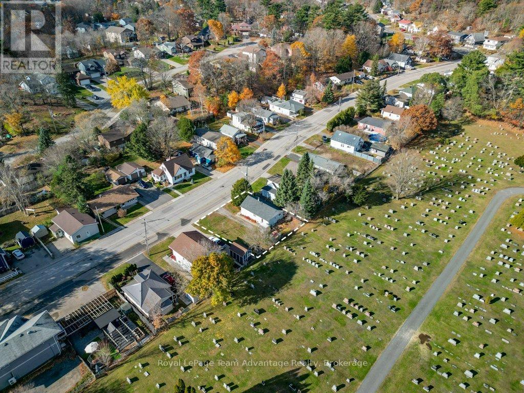 9 Hillcrest Avenue, Parry Sound, Ontario  P2A 1L5 - Photo 38 - X12518426