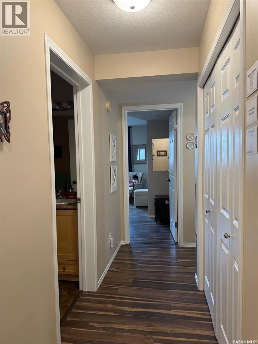 216 235 Herold Terrace, Saskatoon, Saskatchewan  S7V 1J2 - Photo 5 - SK023964
