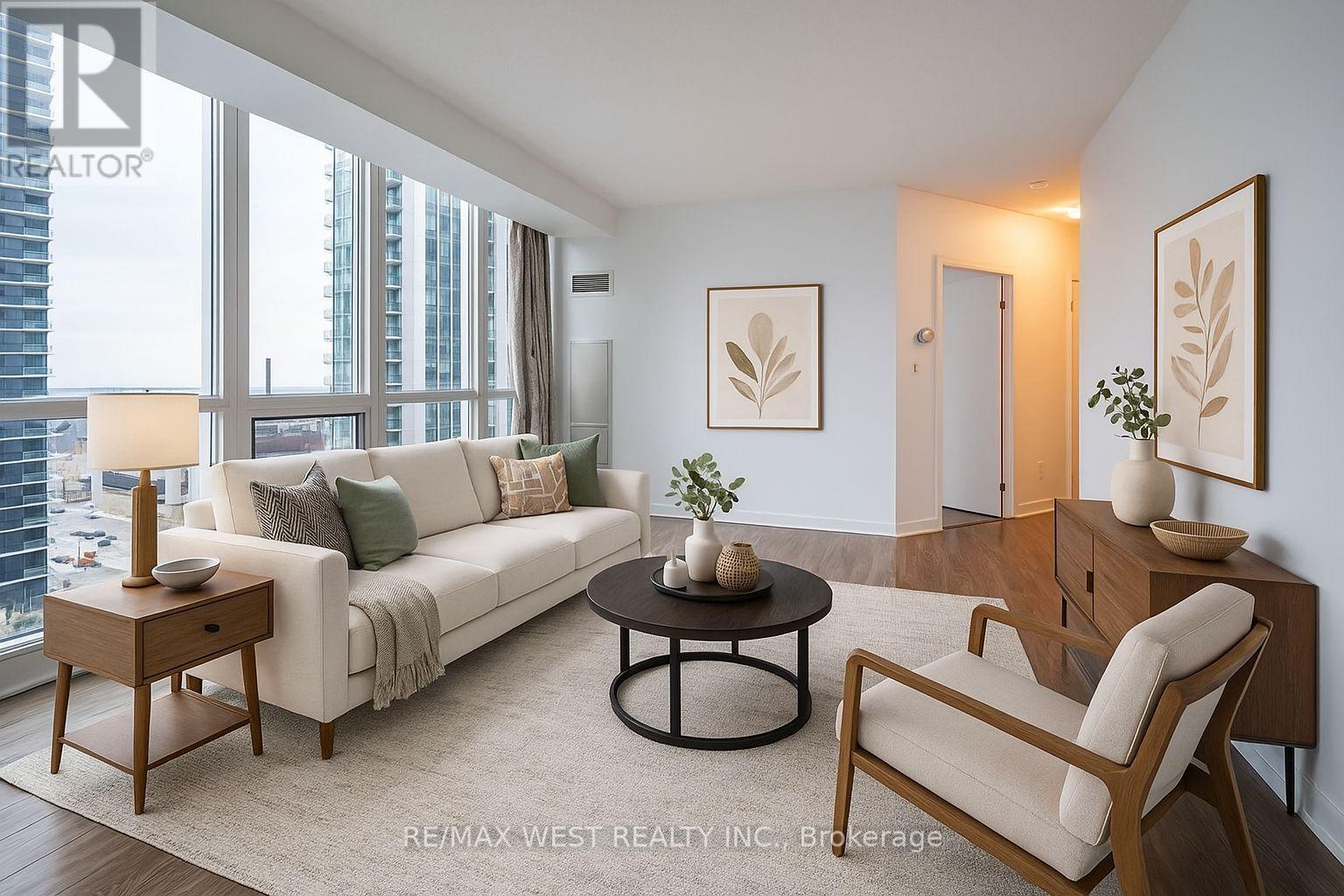 1605 - 18 Harbour Street N, Toronto, Ontario  M5J 2Z6 - Photo 4 - C12542252