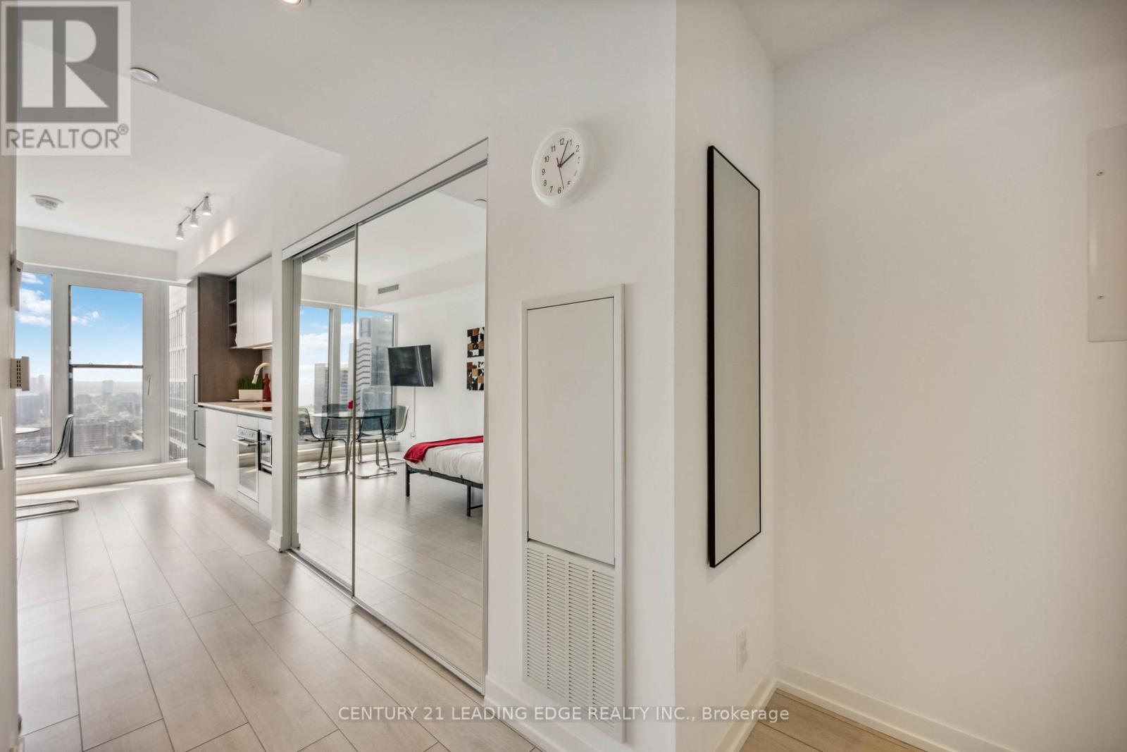 4603 - 55 Mercer Street, Toronto, Ontario  M5V 3W2 - Photo 4 - C12542266