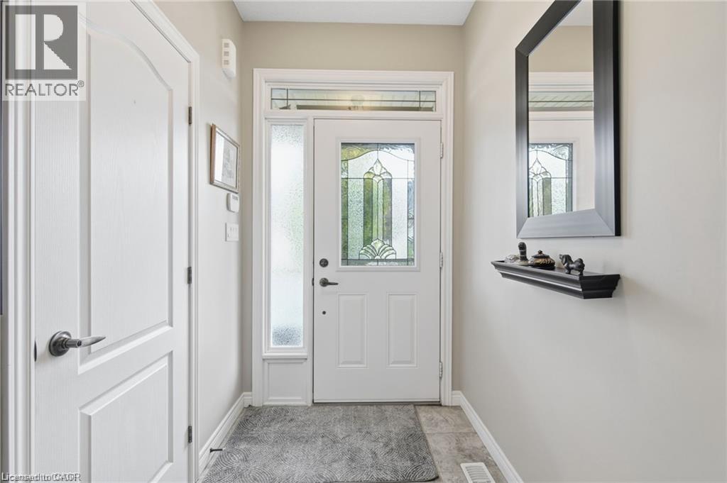 Property at 4 HILLGARTNER Lane image 3