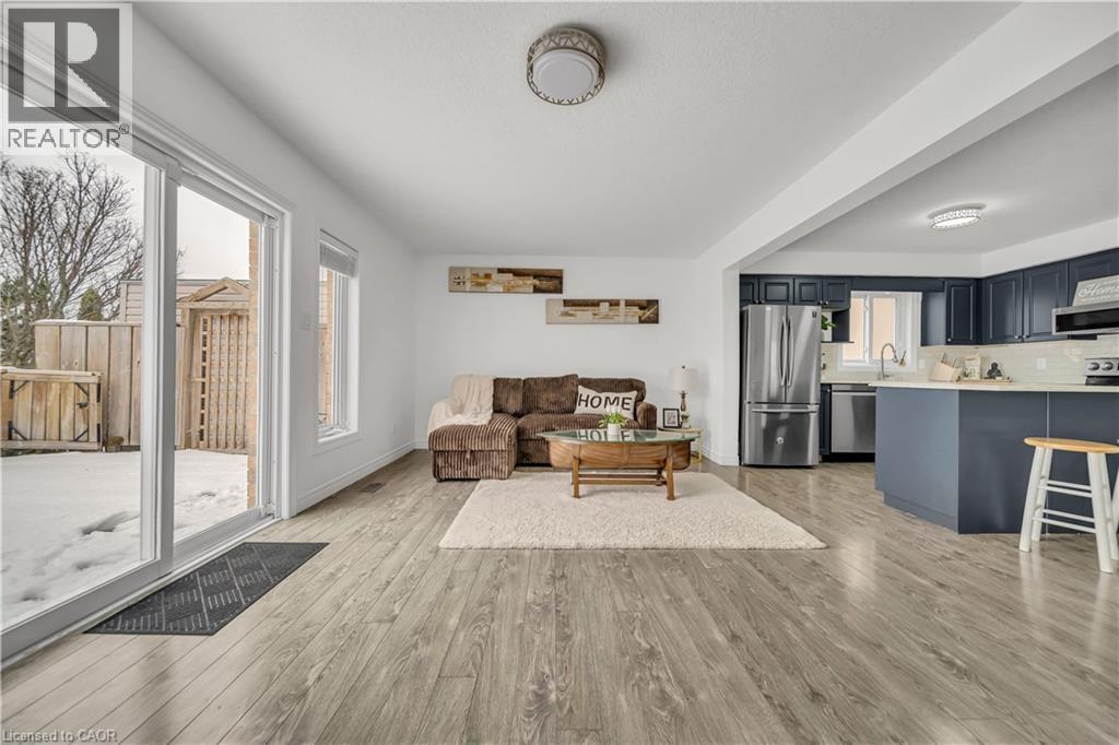 35 Templewood Drive, Kitchener, Ontario  N2R 1K9 - Photo 8 - 40787318