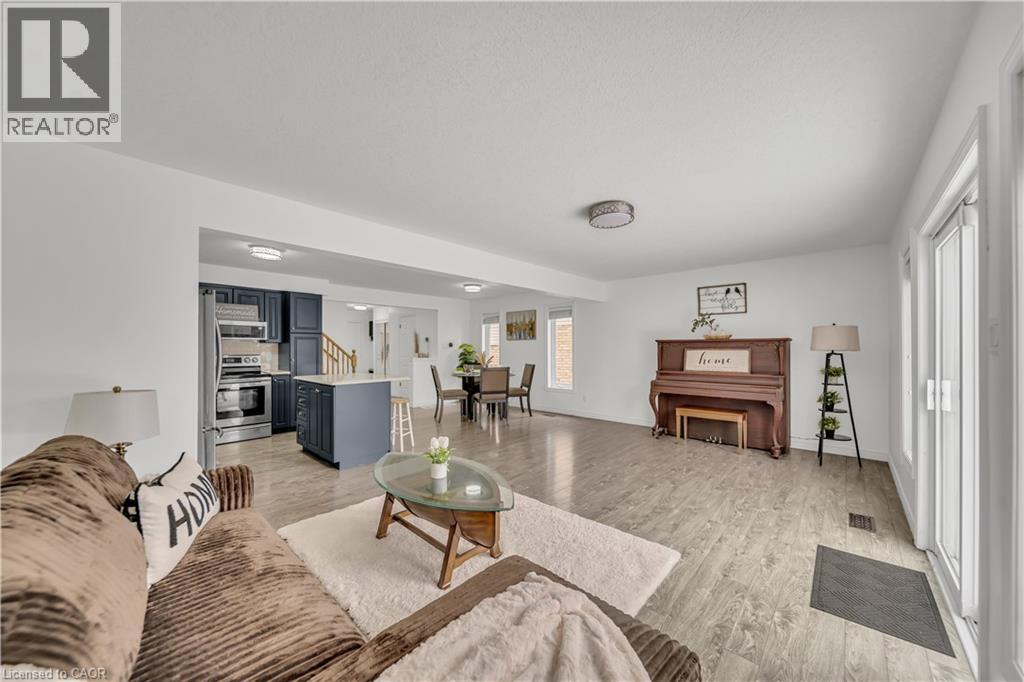 35 Templewood Drive, Kitchener, Ontario  N2R 1K9 - Photo 9 - 40787318