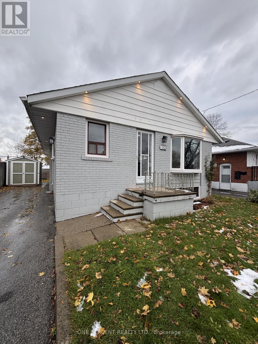 52 TERRAVIEW BOULEVARD, Toronto, Ontario