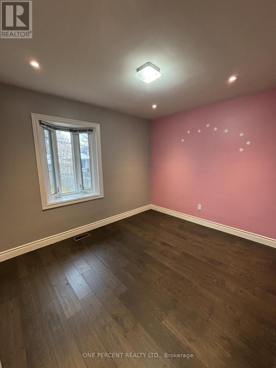 52 Terraview Boulevard, Toronto, Ontario  M1R 4L9 - Photo 11 - E12542174