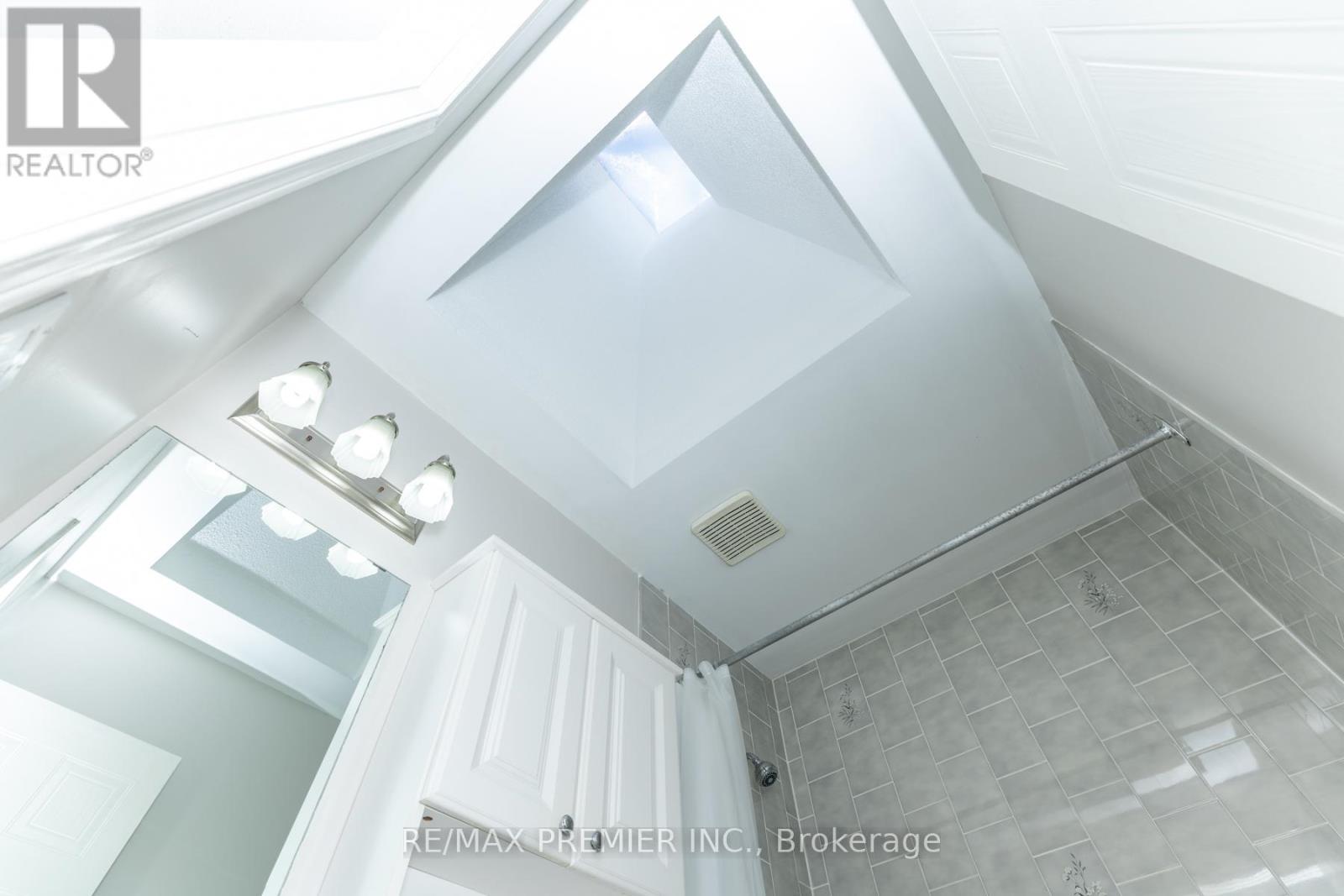 Main - 49 Bassett Boulevard, Whitby, Ontario  L1N 8N5 - Photo 34 - E12542218