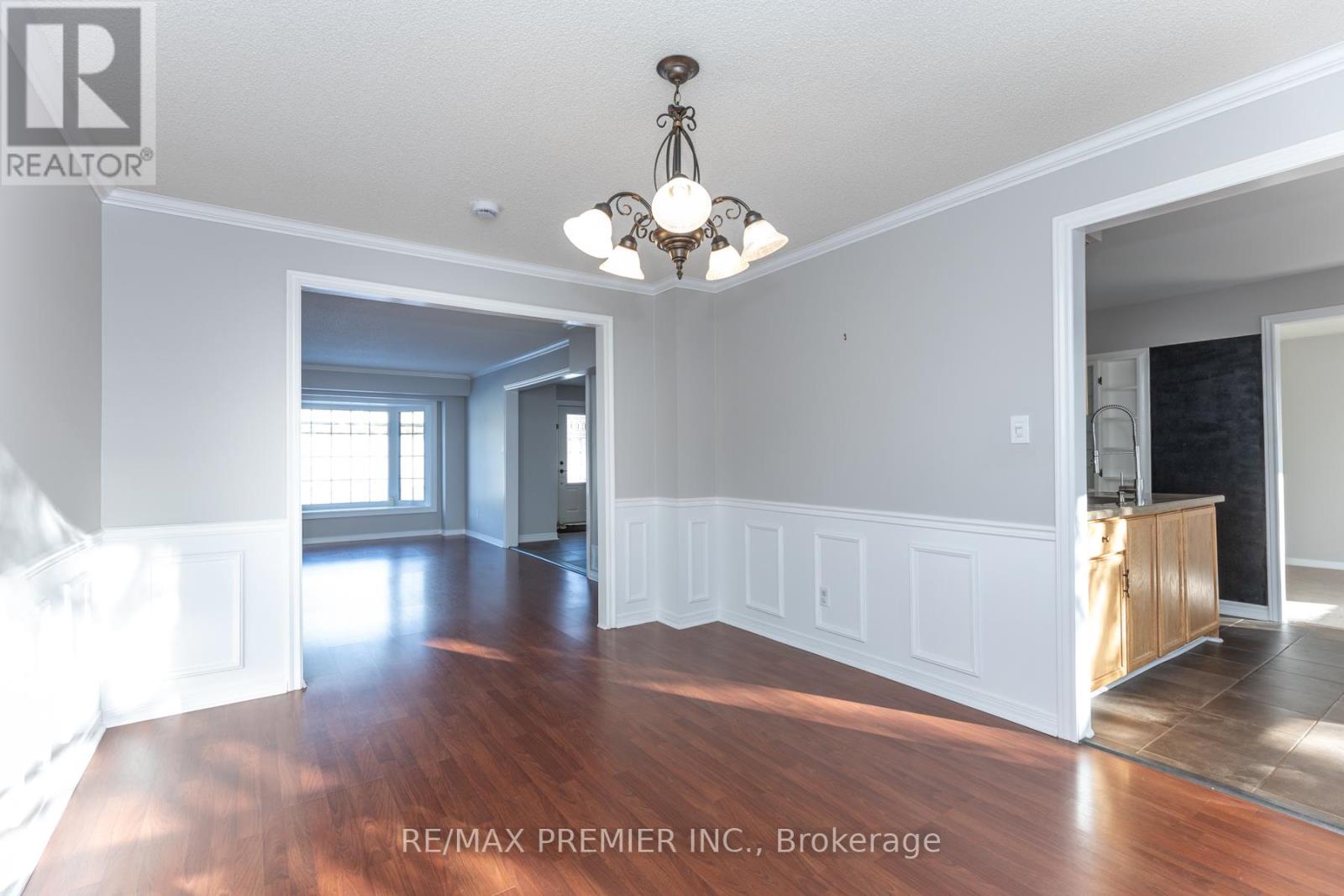 Main - 49 Bassett Boulevard, Whitby, Ontario  L1N 8N5 - Photo 9 - E12542218