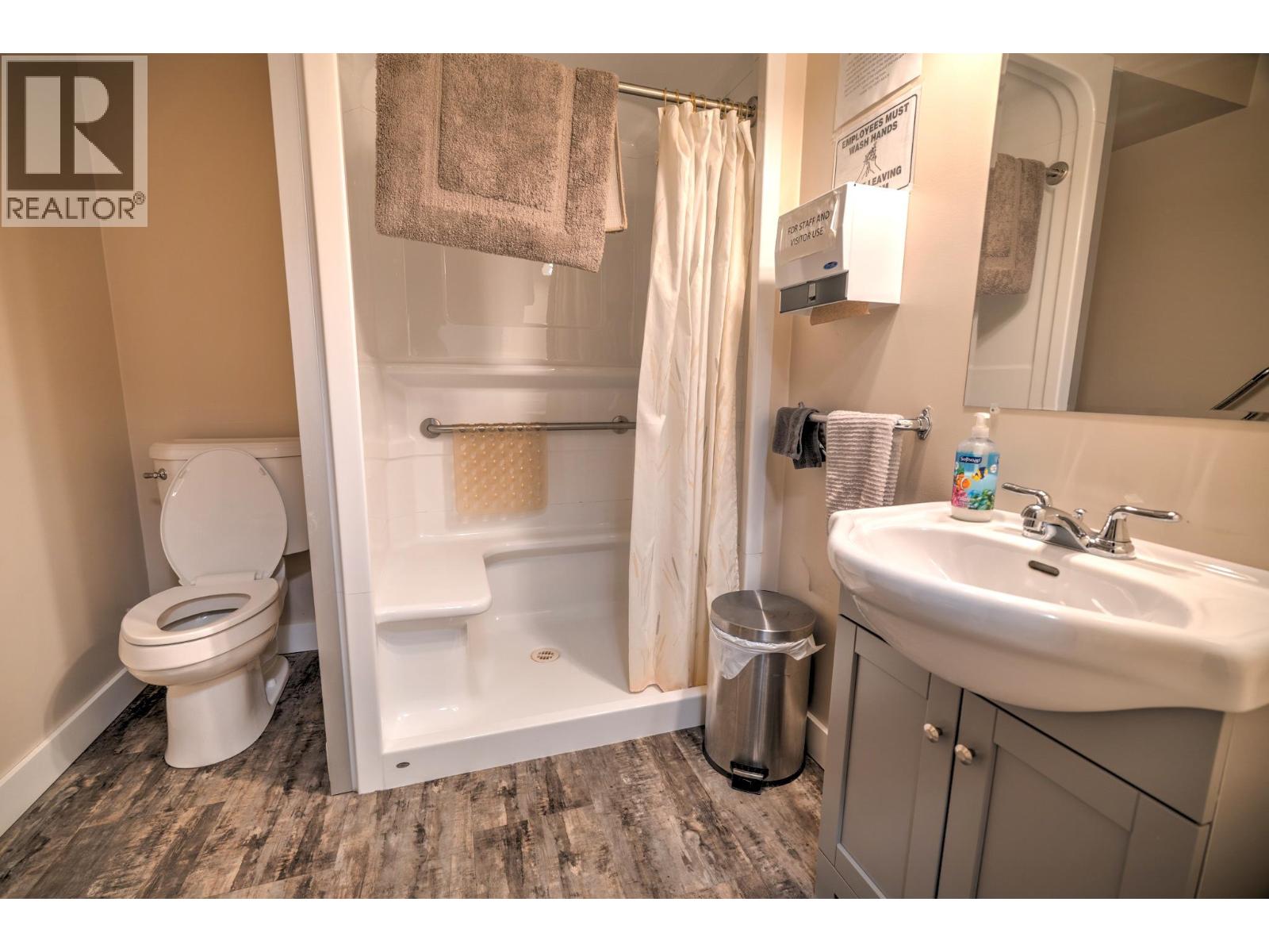 6373 Hillcrest Place, Prince George, British Columbia  V2N 5R1 - Photo 28 - R3067161