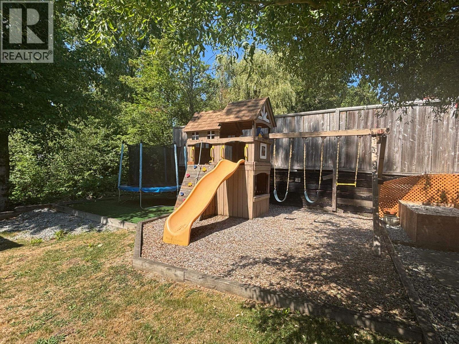 11279 Harrison Street, Maple Ridge, British Columbia V2X 9P6 - Photo 11 - R3067088