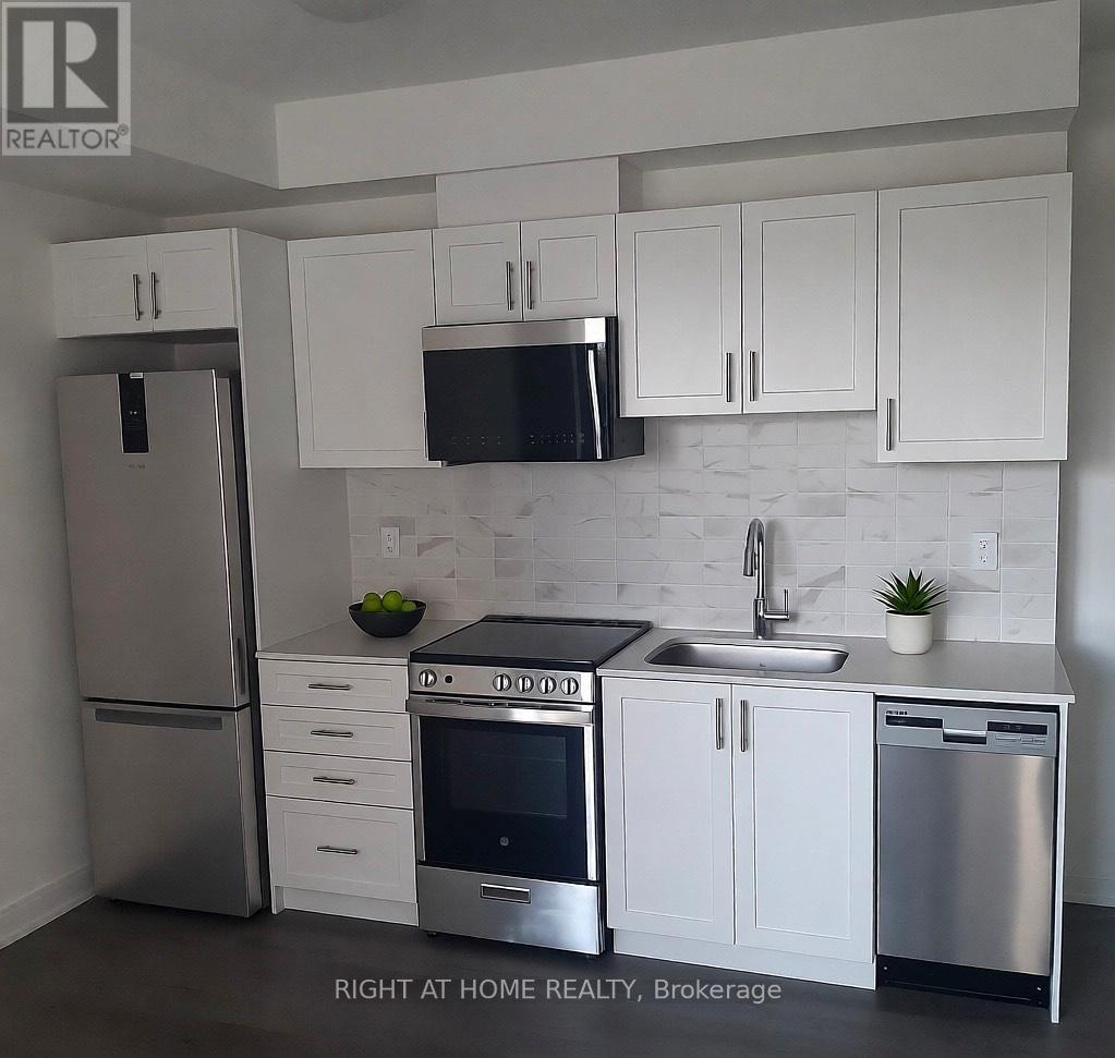 A214 - 705 Davis Drive, Newmarket, Ontario  L3Y 0J2 - Photo 4 - N12525922