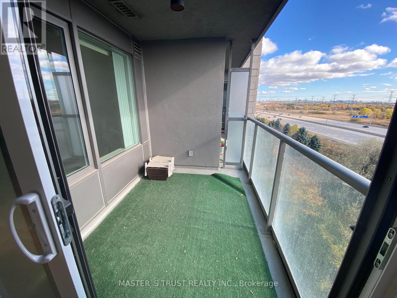 709 - 273 South Park Road, Markham, Ontario  L3T 0B5 - Photo 7 - N12542280