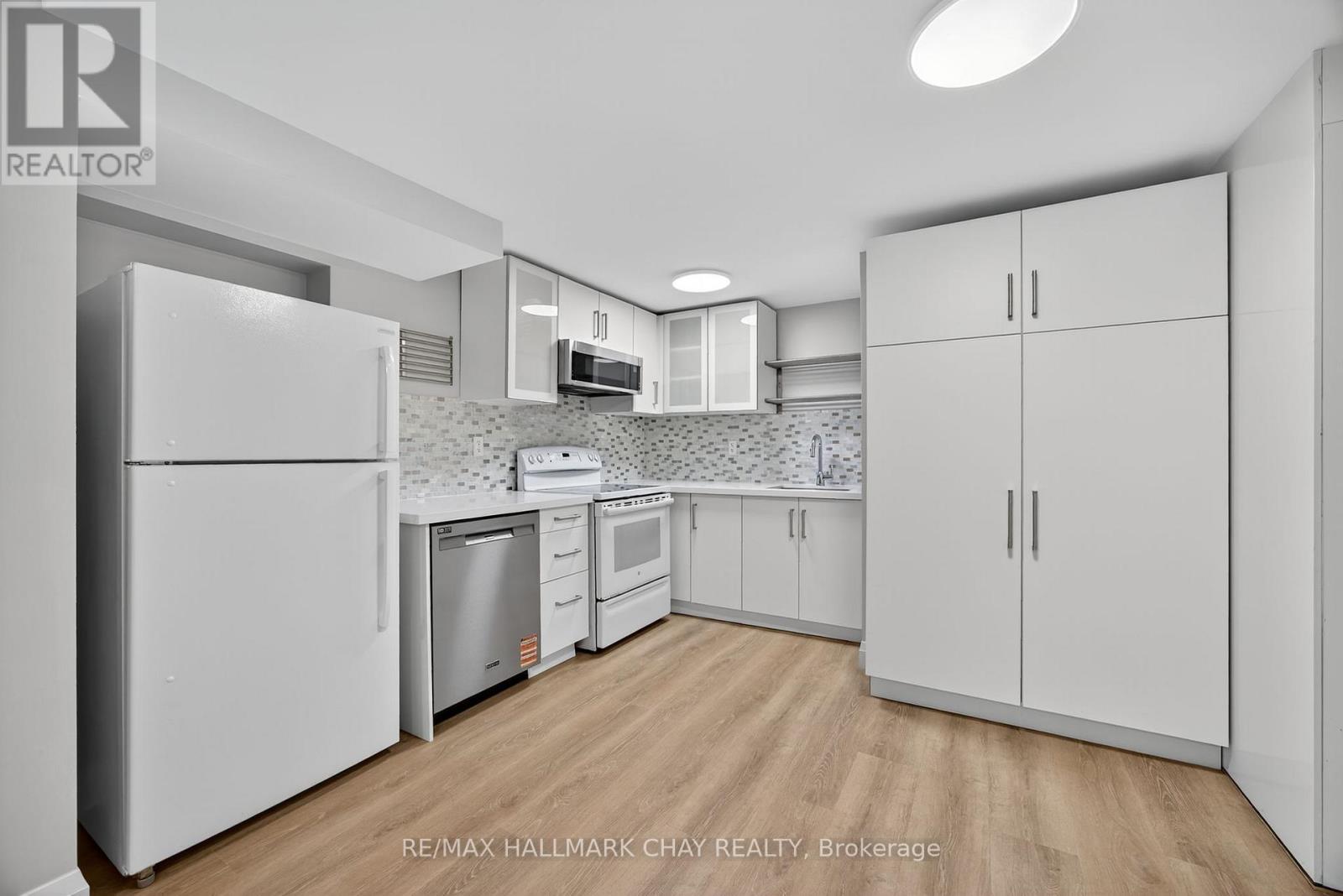 Lower - 13 Michelle Drive, Barrie, Ontario  L4N 5Y1 - Photo 5 - S12542244