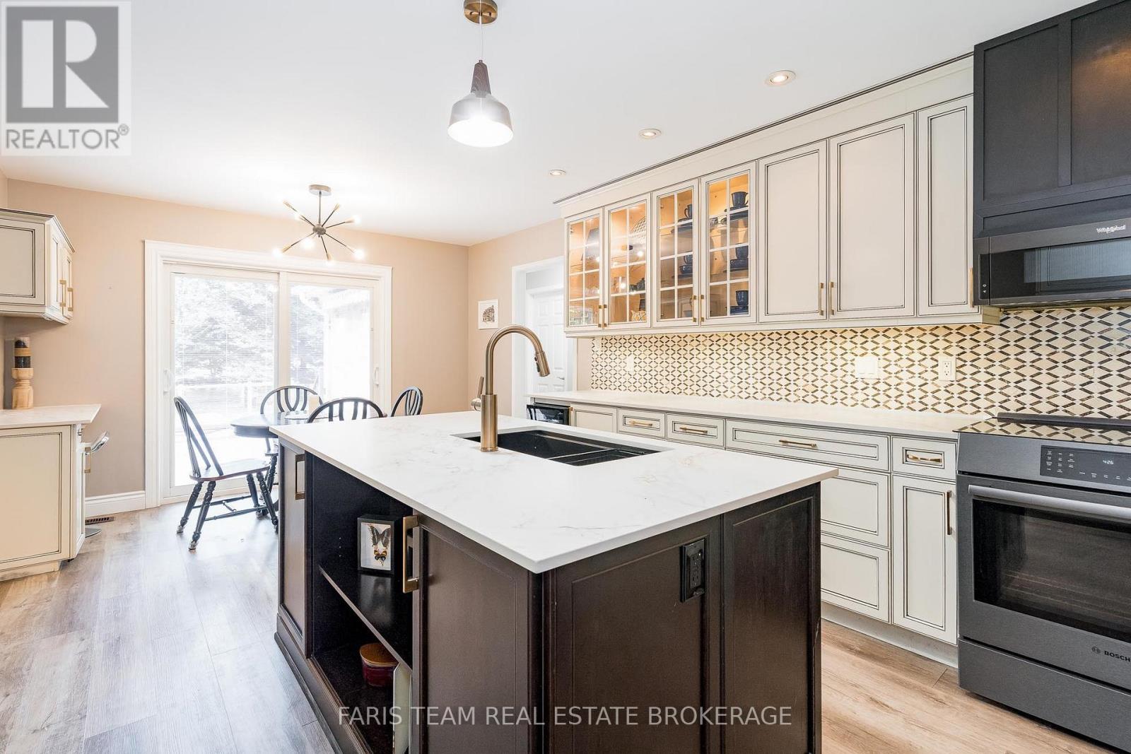 6 Meadowbrook Boulevard, Tiny, Ontario  L9M 0M2 - Photo 10 - S12542258