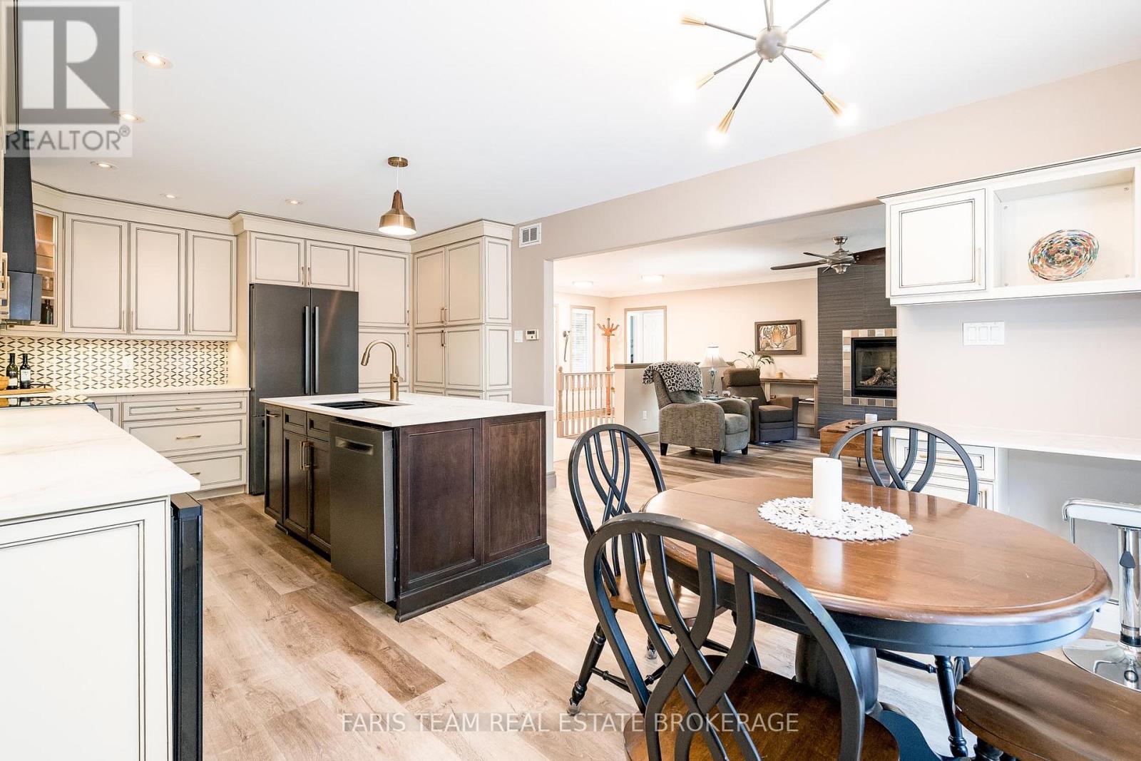 6 Meadowbrook Boulevard, Tiny, Ontario  L9M 0M2 - Photo 11 - S12542258