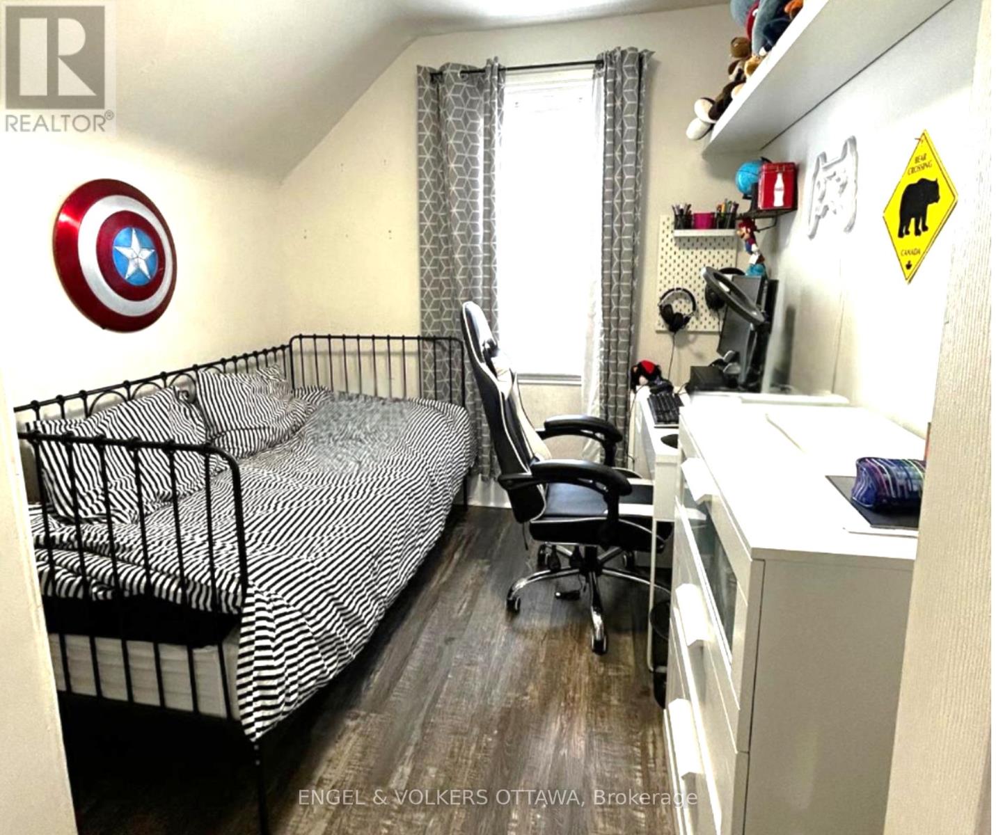 111 Russell Street N, Arnprior, Ontario K7S 2J8 - Photo 9 - X12542388